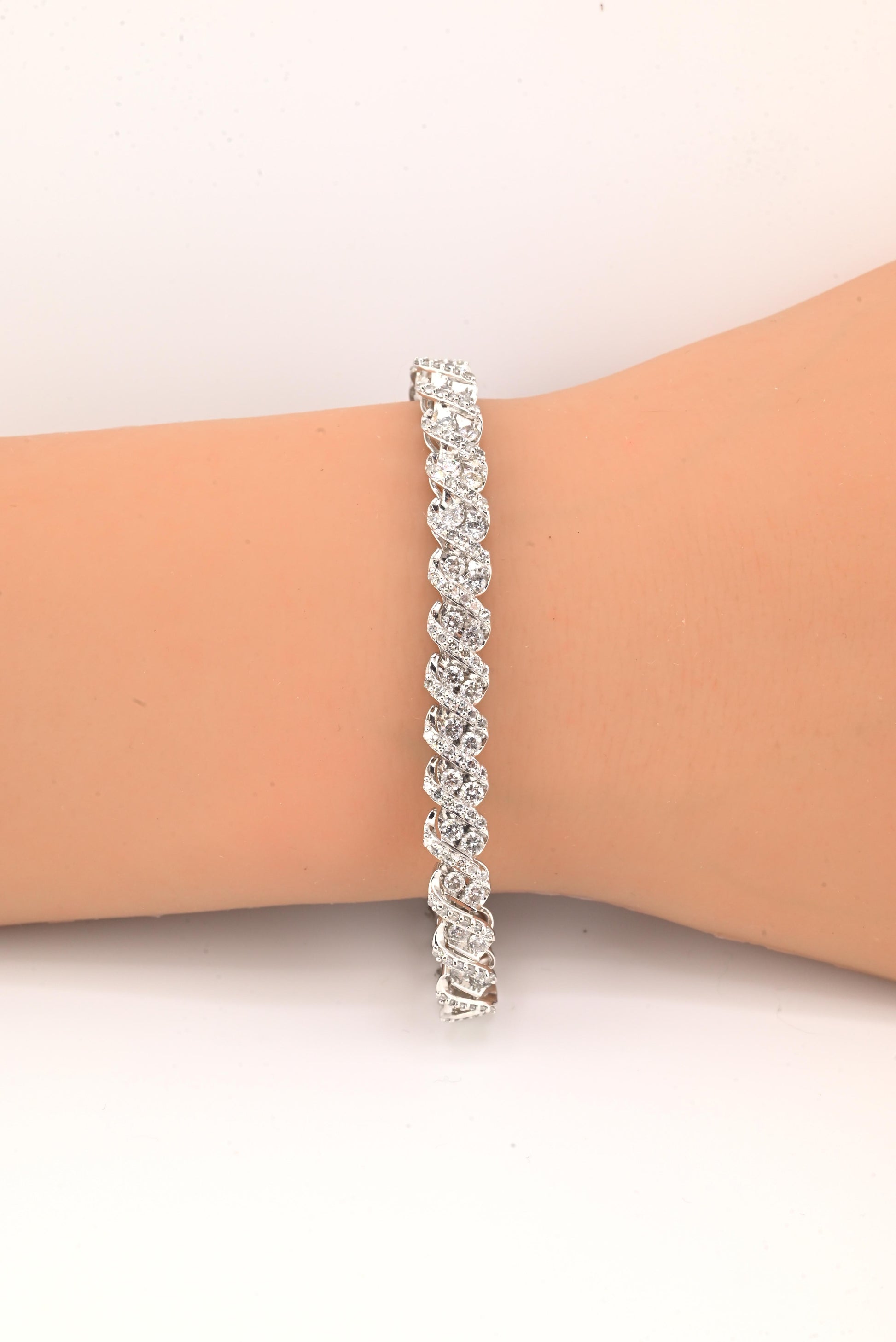 14K White Gold Diamond Bracelet • 3.2–3.5ct Natural Diamonds • 7.25” • 16.14g