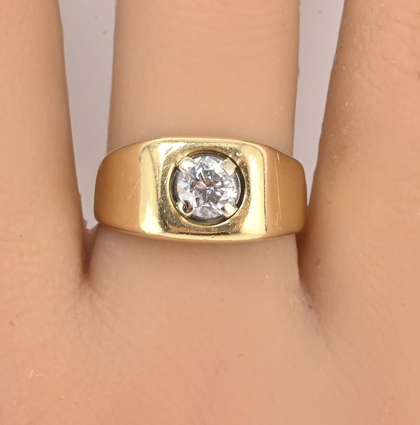 14K Yellow Gold Men’s Diamond Ring • .95ct Round Brilliant  • Size 9.25