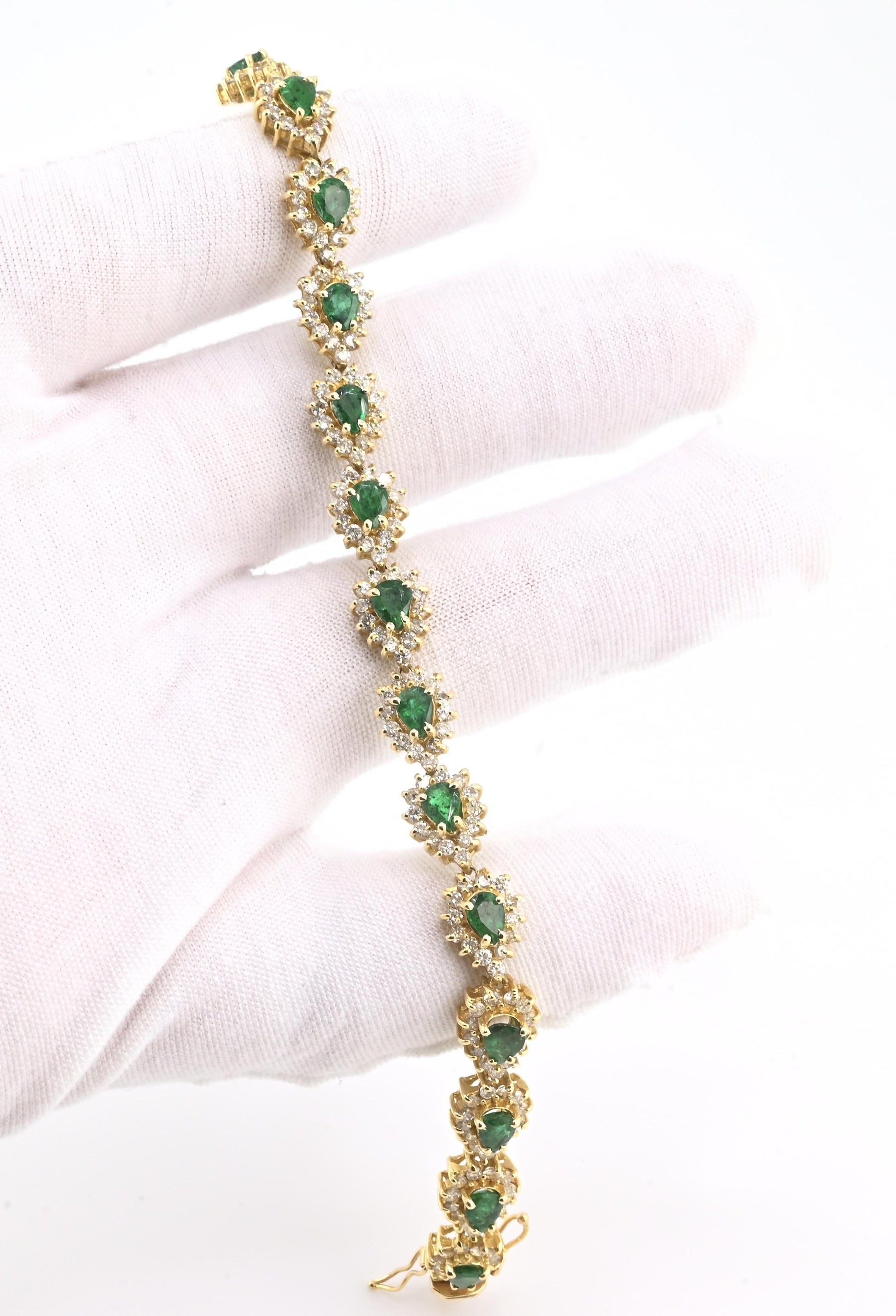 14K Yellow Gold Emerald & Diamond Bracelet • 16.44g • 2.2–2.5ct Emeralds
