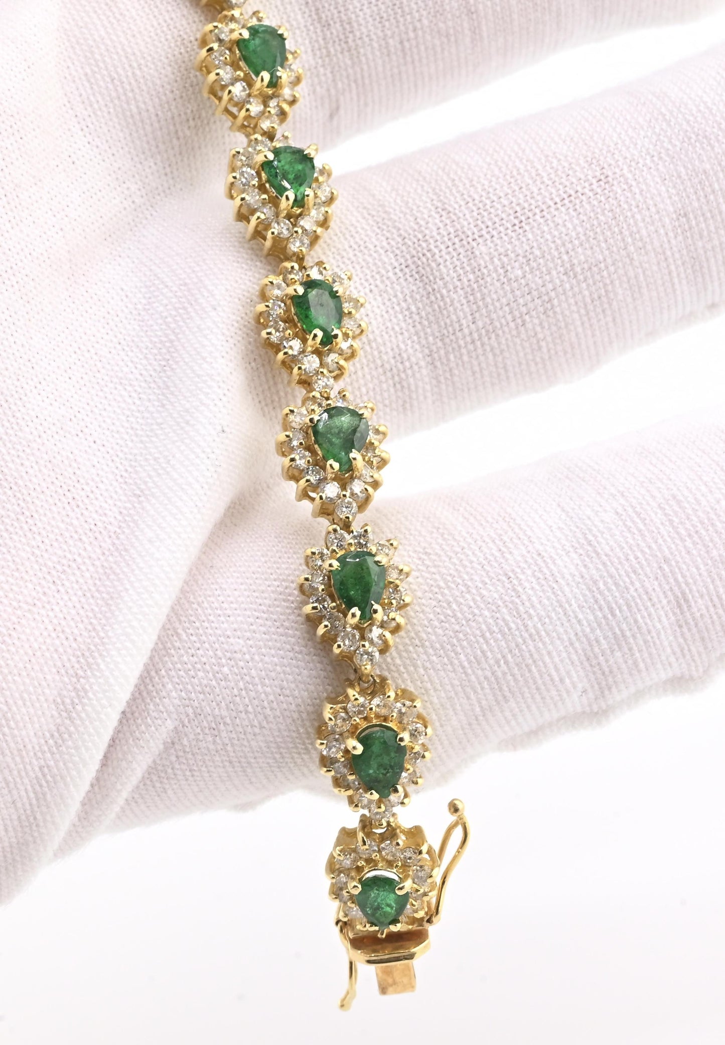 14K Yellow Gold Emerald & Diamond Bracelet • 16.44g • 2.2–2.5ct Emeralds