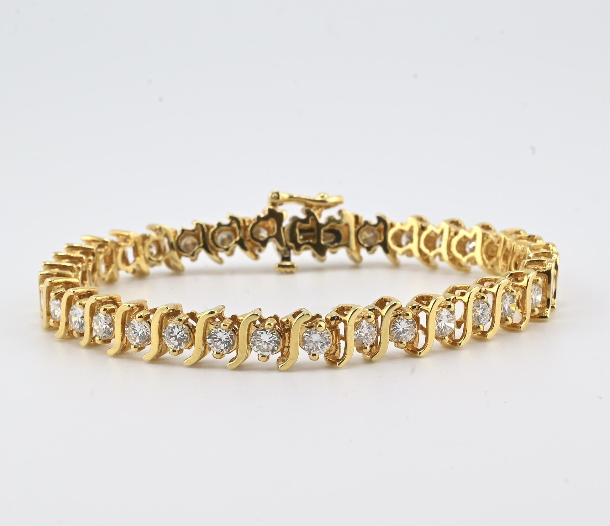 18K Yellow Gold Diamond Tennis Bracelet • 23.31g • 35 Natural Diamonds