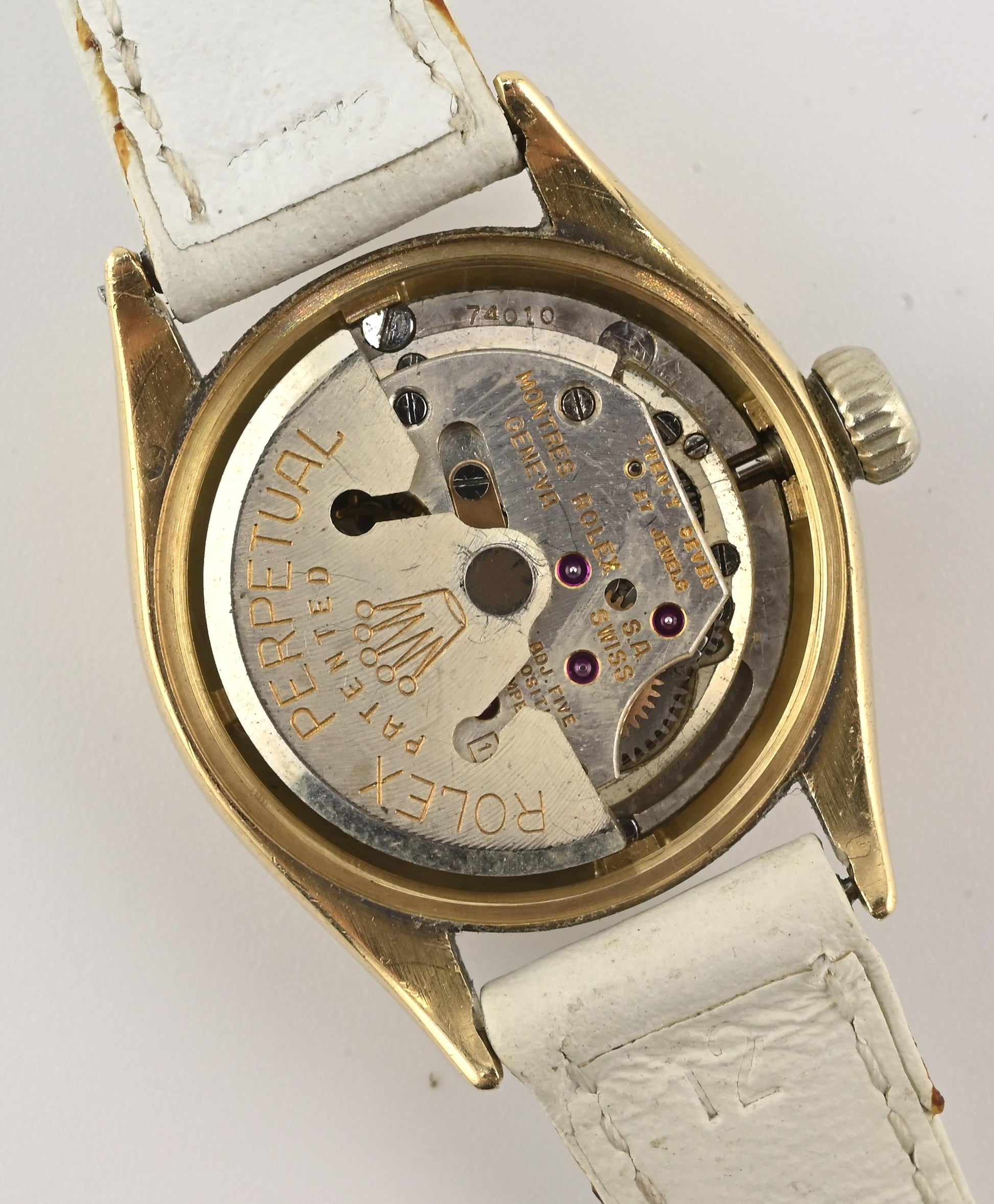 Vintage Rolex Oyster Perpetual Ladies 6509 • 14K Yellow Gold • Honeycomb Dial