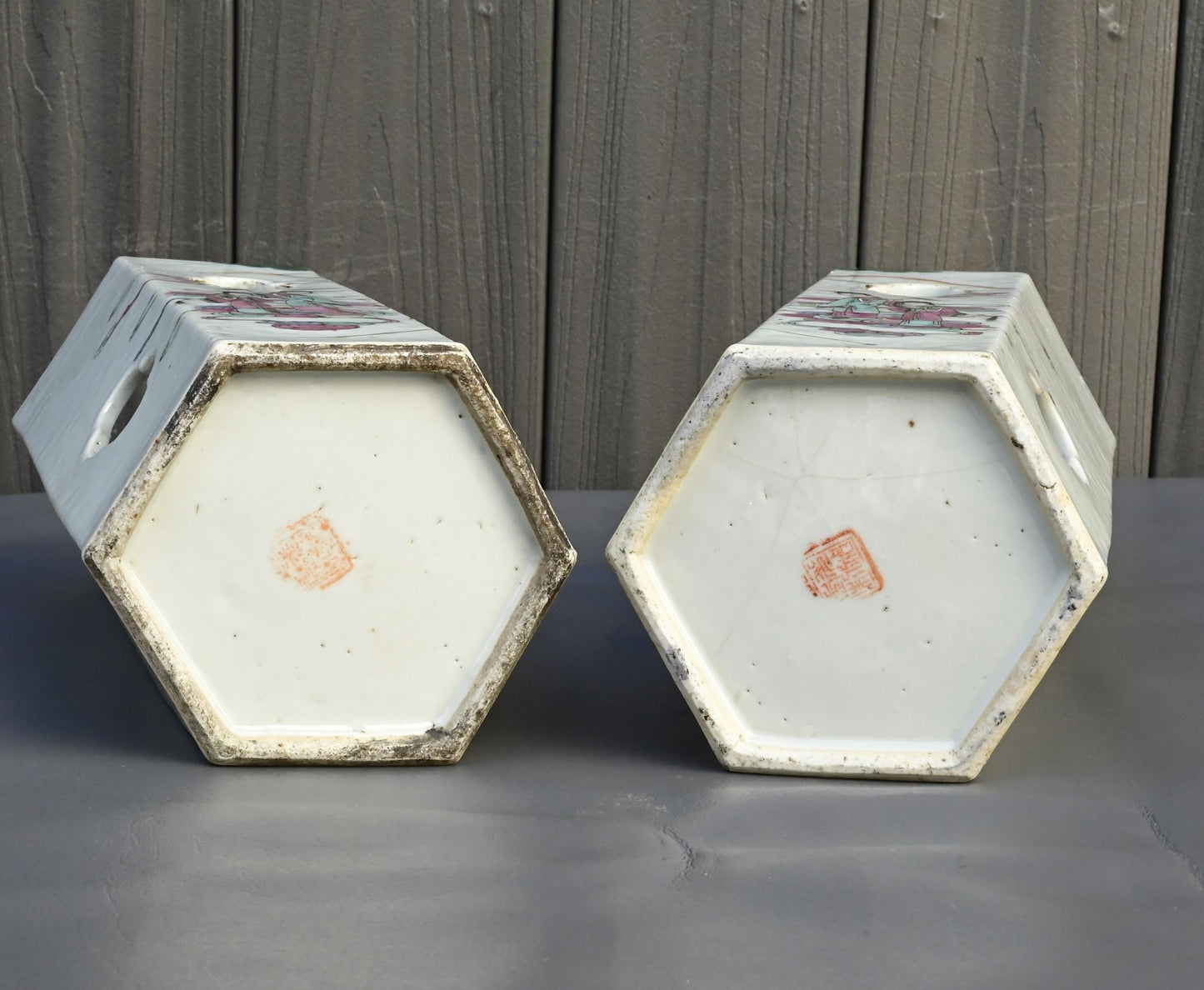 Pair of Antique Chinese Tongzhi Period Famille Rose Hat Stands, Mid-19th Century