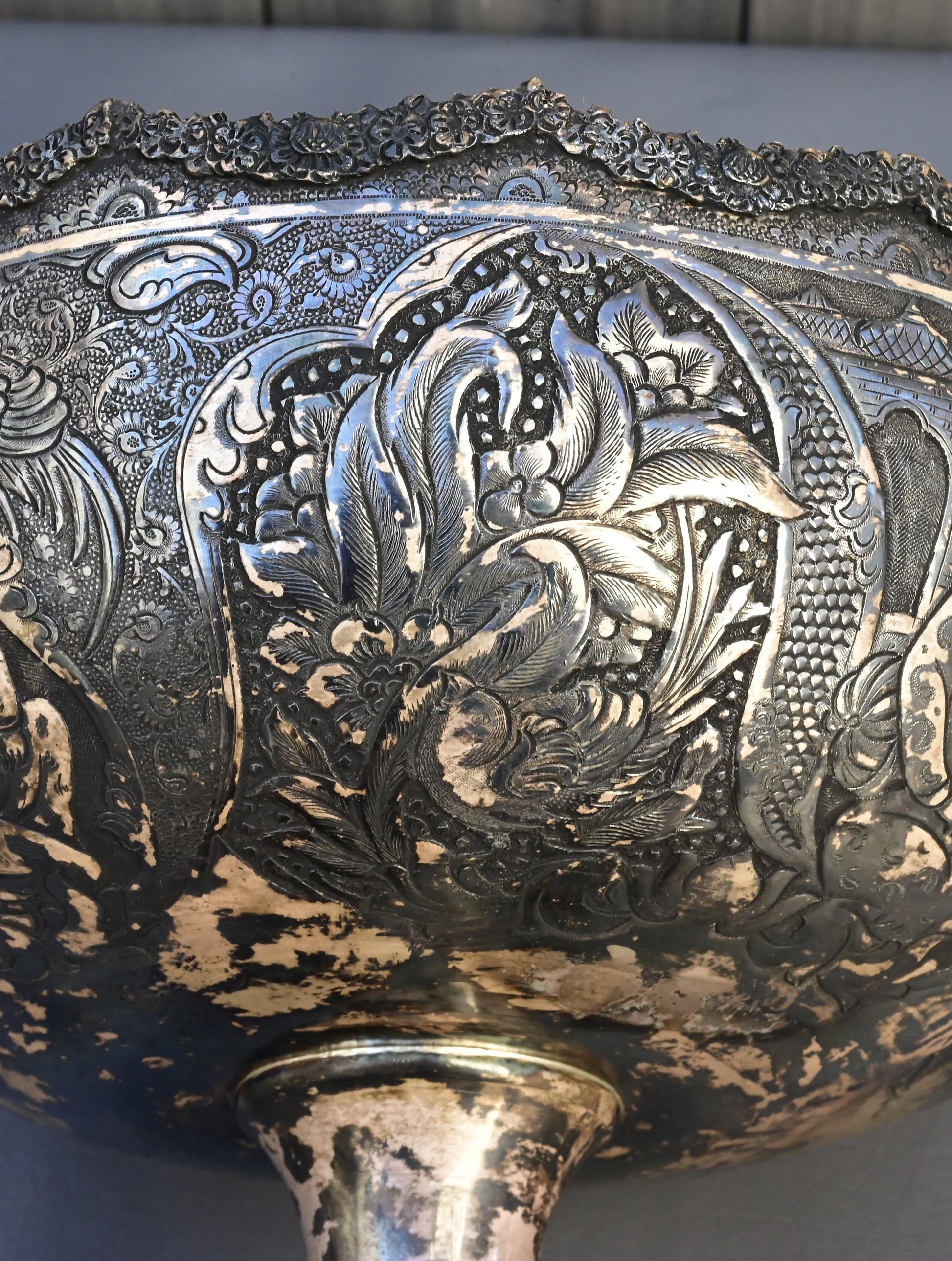 Antique Persian Silver Centerpiece Bowl – Hand-Engraved Qajar Court Scenes