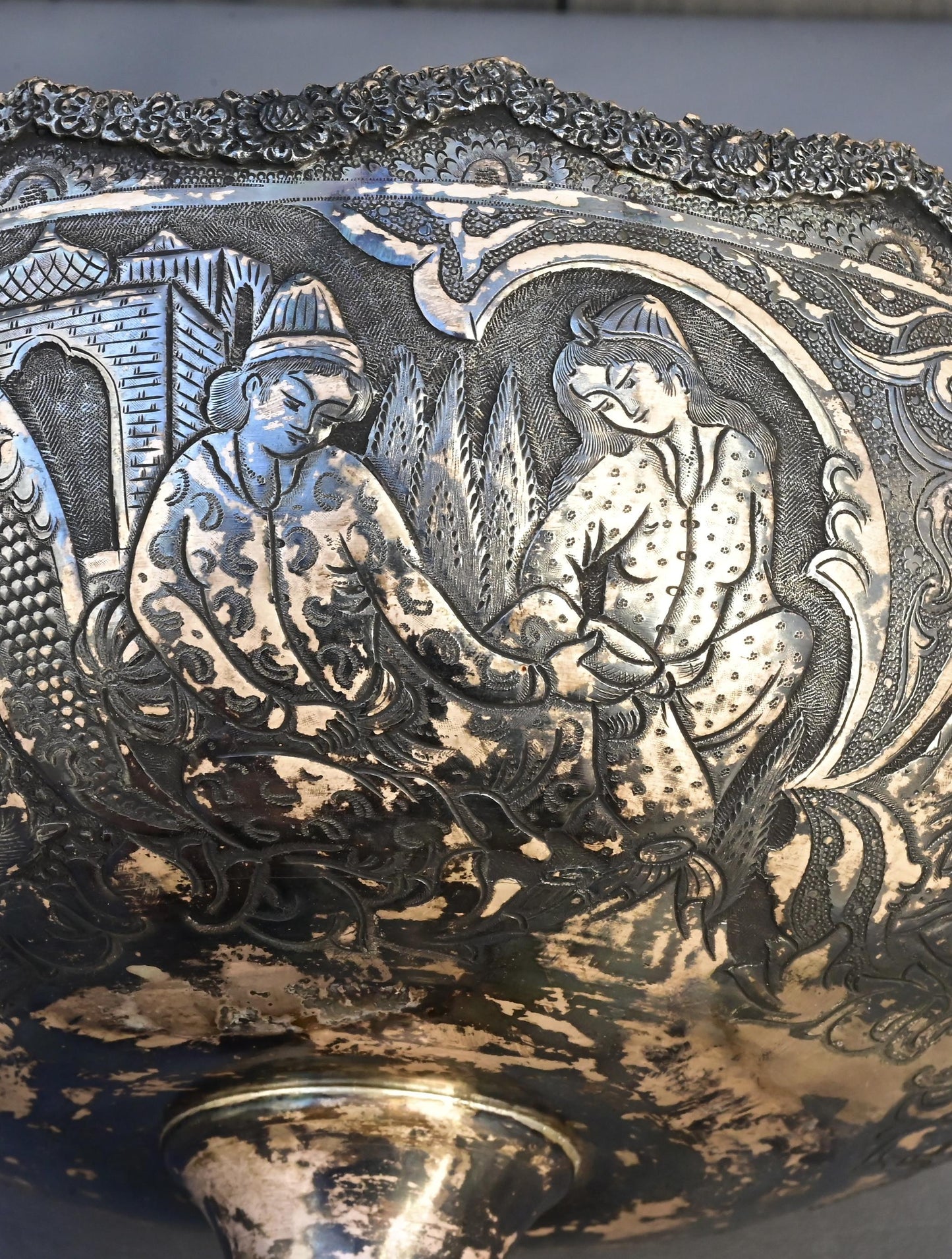 Antique Persian Silver Centerpiece Bowl – Hand-Engraved Qajar Court Scenes