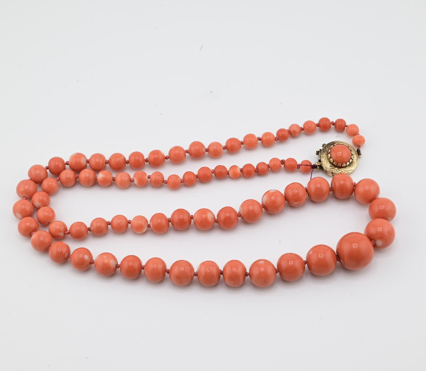Antique Art Deco Japanese Momo Coral Necklace 50.18g 14K Gold Clasp 23¾"