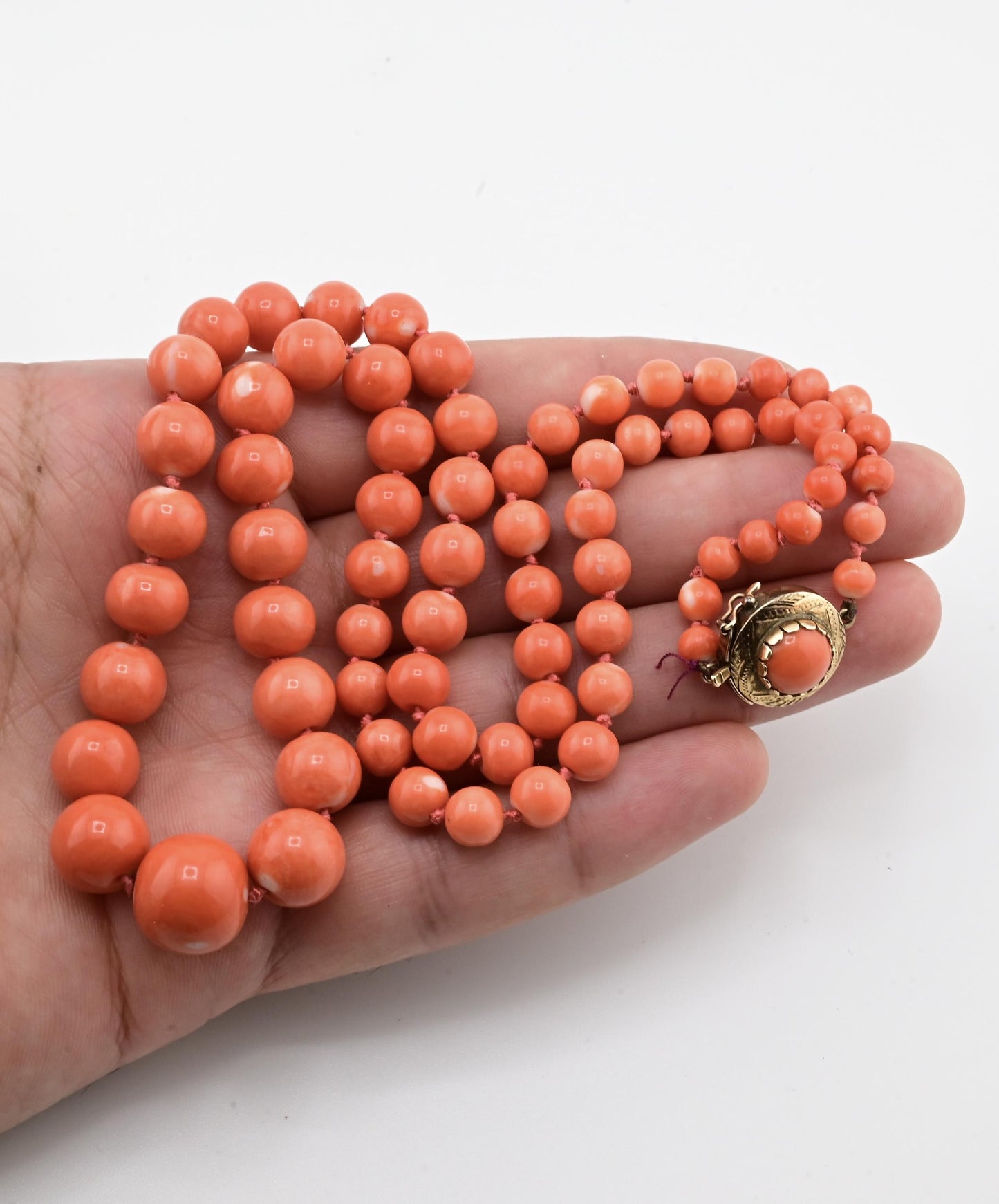 Antique Art Deco Japanese Momo Coral Necklace 50.18g 14K Gold Clasp 23¾"