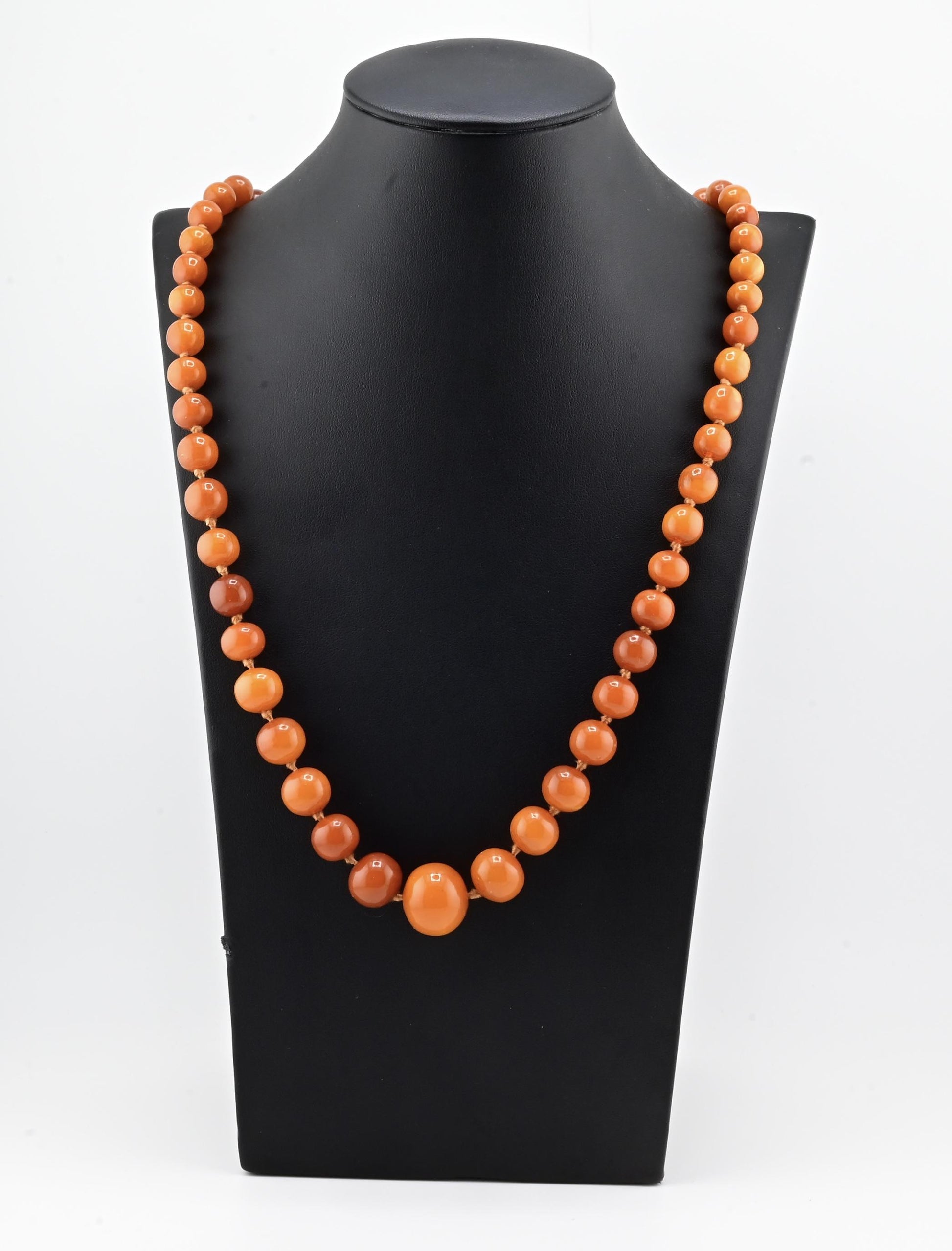 Vintage Baltic Amber Necklace 38.72g 27.5" Egg-Shaped Graduated Beads Natural