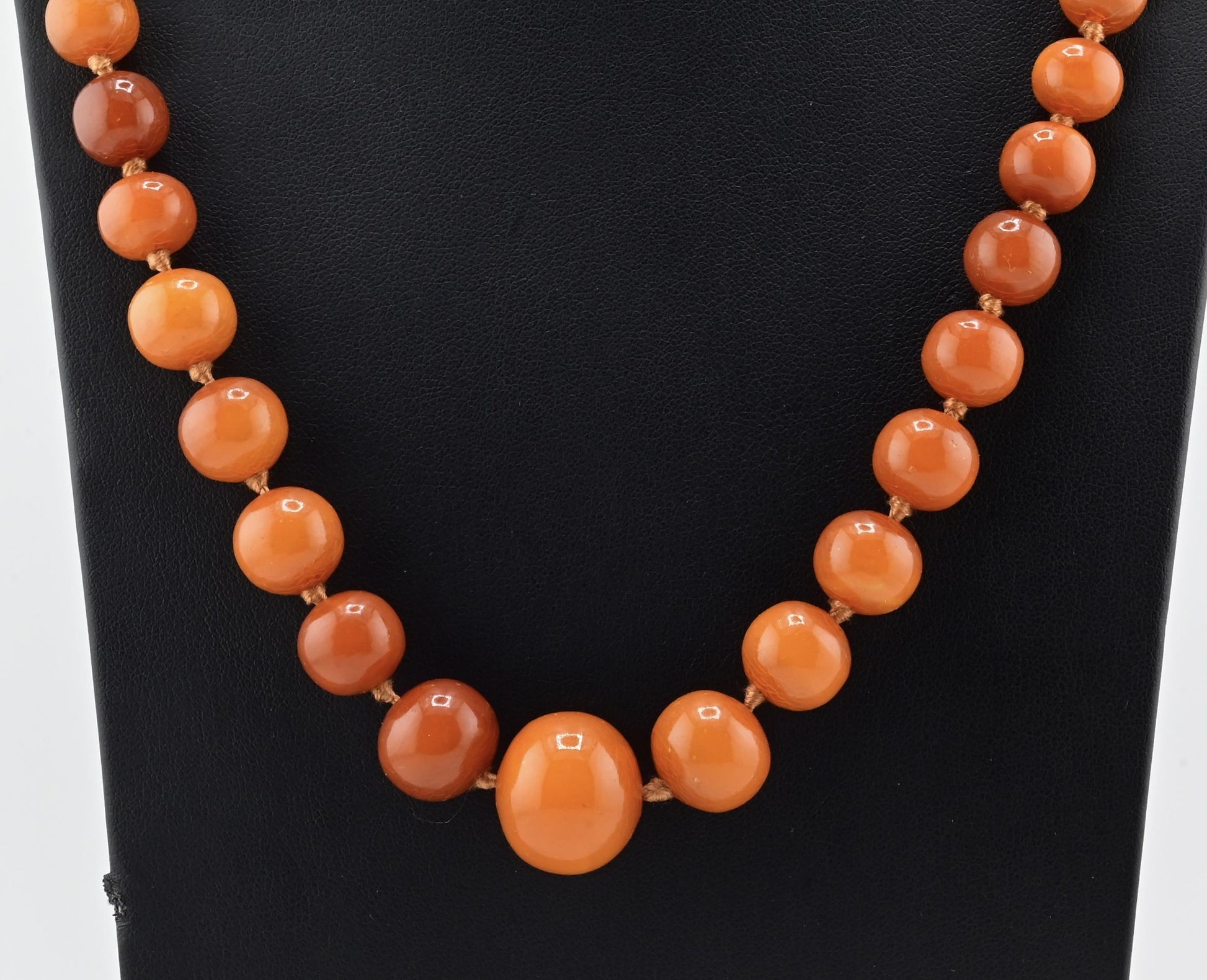 Vintage Baltic Amber Necklace 38.72g 27.5" Egg-Shaped Graduated Beads Natural