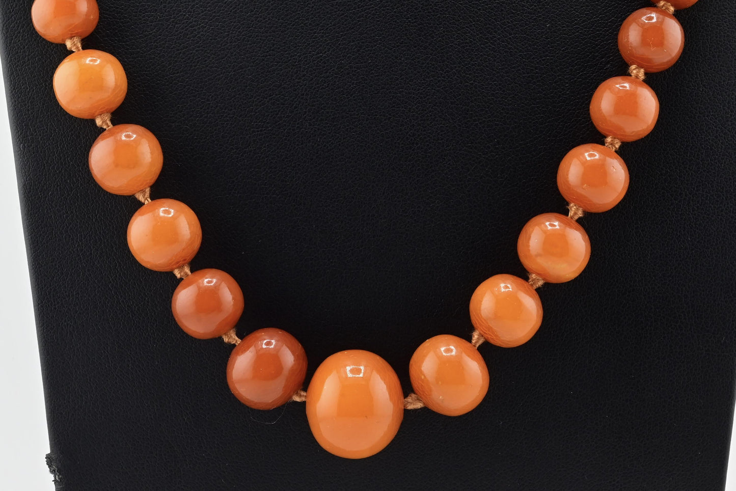 Vintage Baltic Amber Necklace 38.72g 27.5" Egg-Shaped Graduated Beads Natural