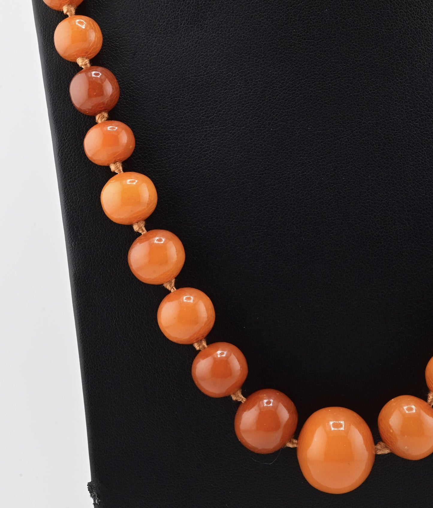Vintage Baltic Amber Necklace 38.72g 27.5" Egg-Shaped Graduated Beads Natural