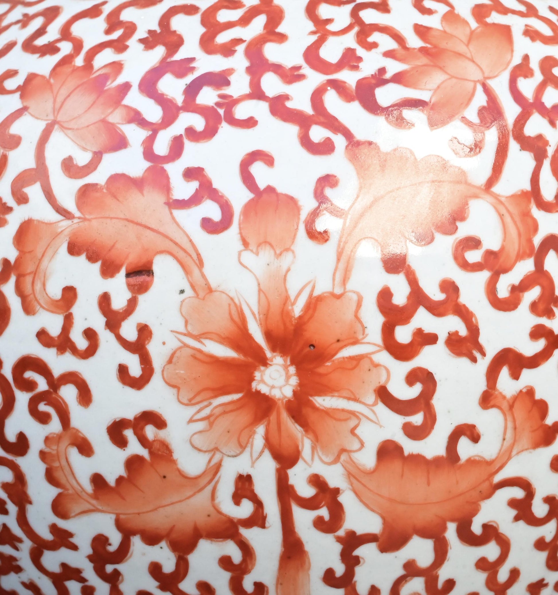 Pair of Antique Chinese Porcelain Ginger Jars – Red Floral Scroll Design