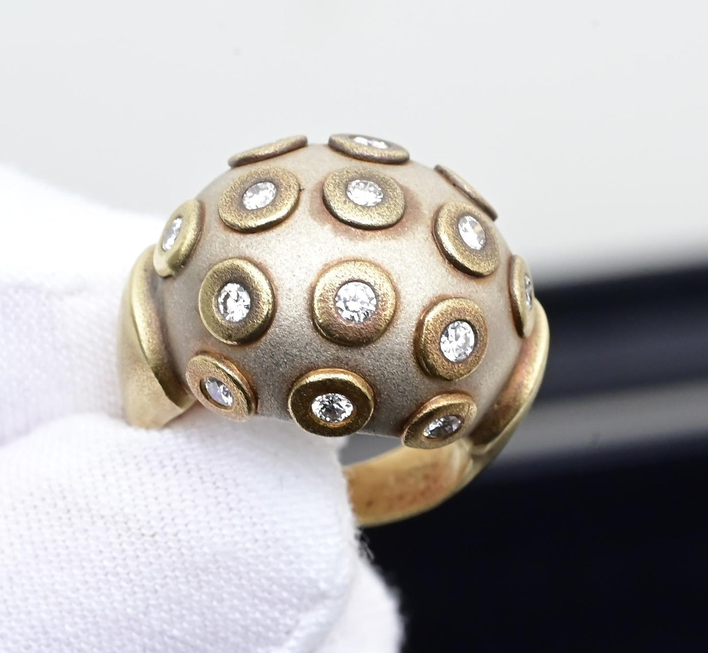 IGI Certified Diana Vincent 18K Gold Dome Diamond Ring Size 4 11.83 Grams