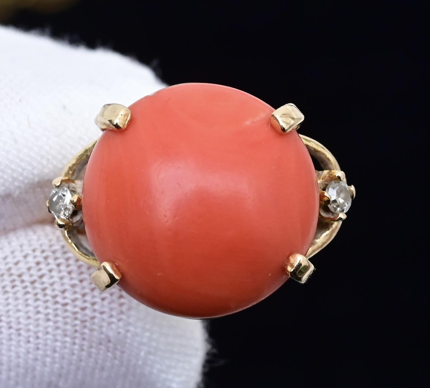 18K Yellow Gold Natural Coral Ring 8.85ct w/ Diamonds Ring Size 6.5 IGI Cert.