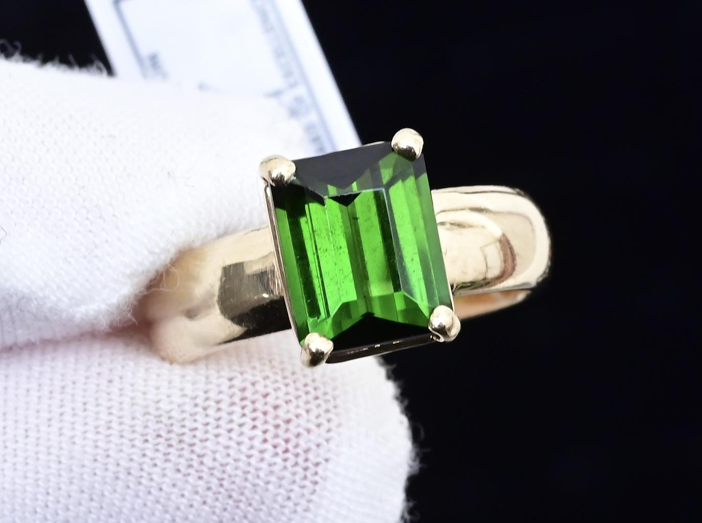 IGI Certified 14K Yellow Gold Green Tourmaline Ring – 3.00 CT Step Cut 4.50 DWT