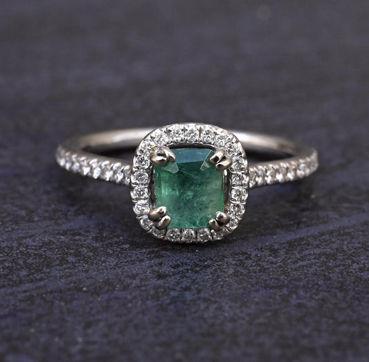 14K White Gold Emerald & Diamond Ring IGI Certified Ring Size 5