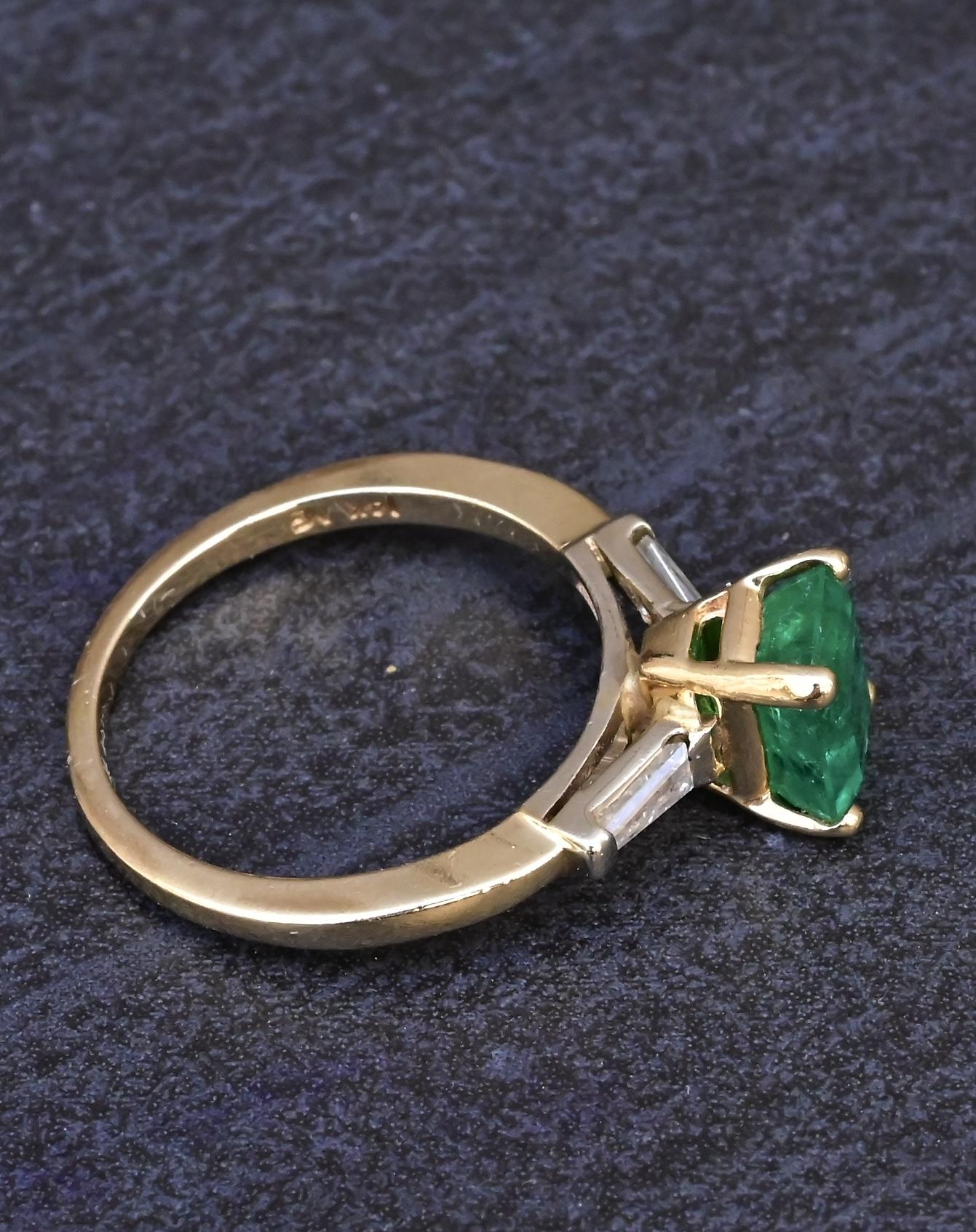 Gorgeous Deep Green Emerald & Diamond Ring IGI Certified Ring Size 6.25