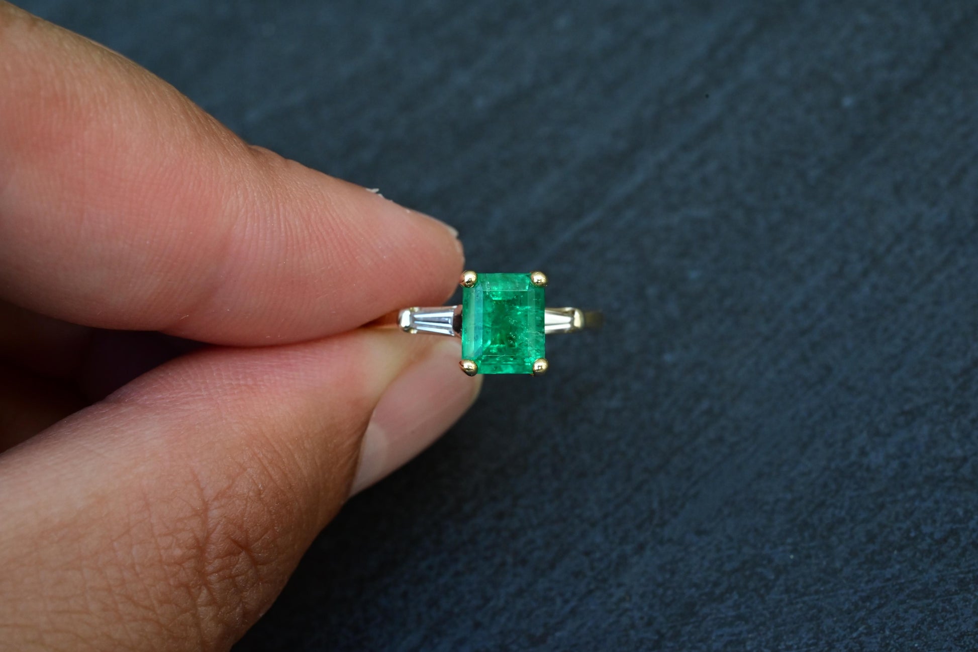 Gorgeous Deep Green Emerald & Diamond Ring IGI Certified Ring Size 6.25