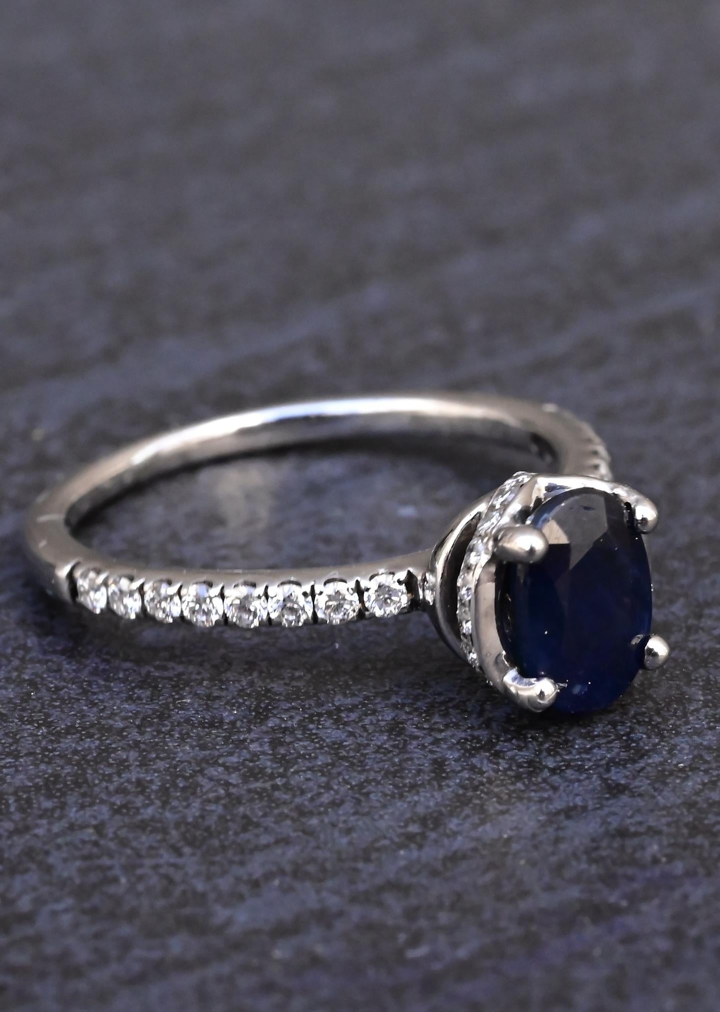 Beautiful 14K White Gold Sapphire & Diamond Ring IGI Certified Ring Size 5.