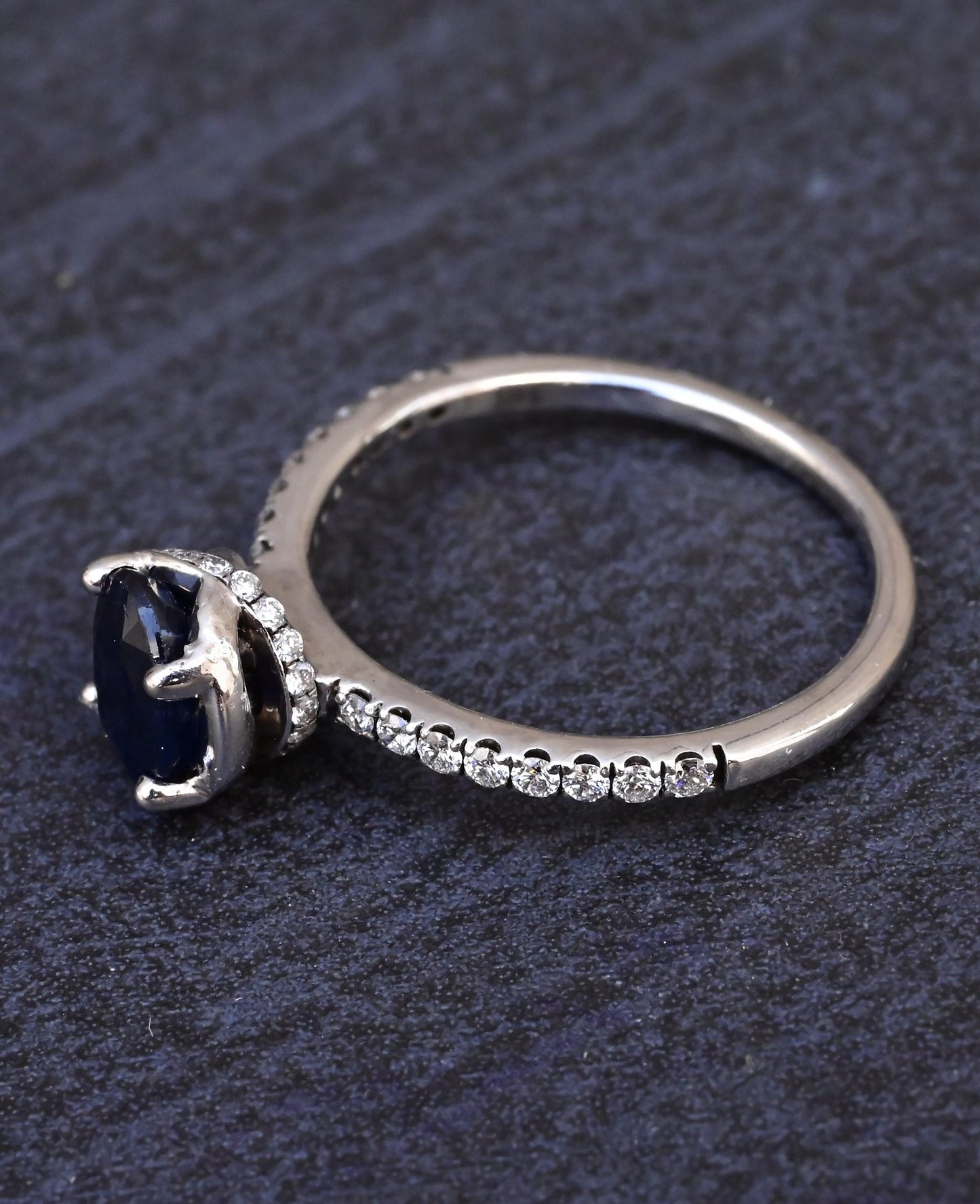 Beautiful 14K White Gold Sapphire & Diamond Ring IGI Certified Ring Size 5.