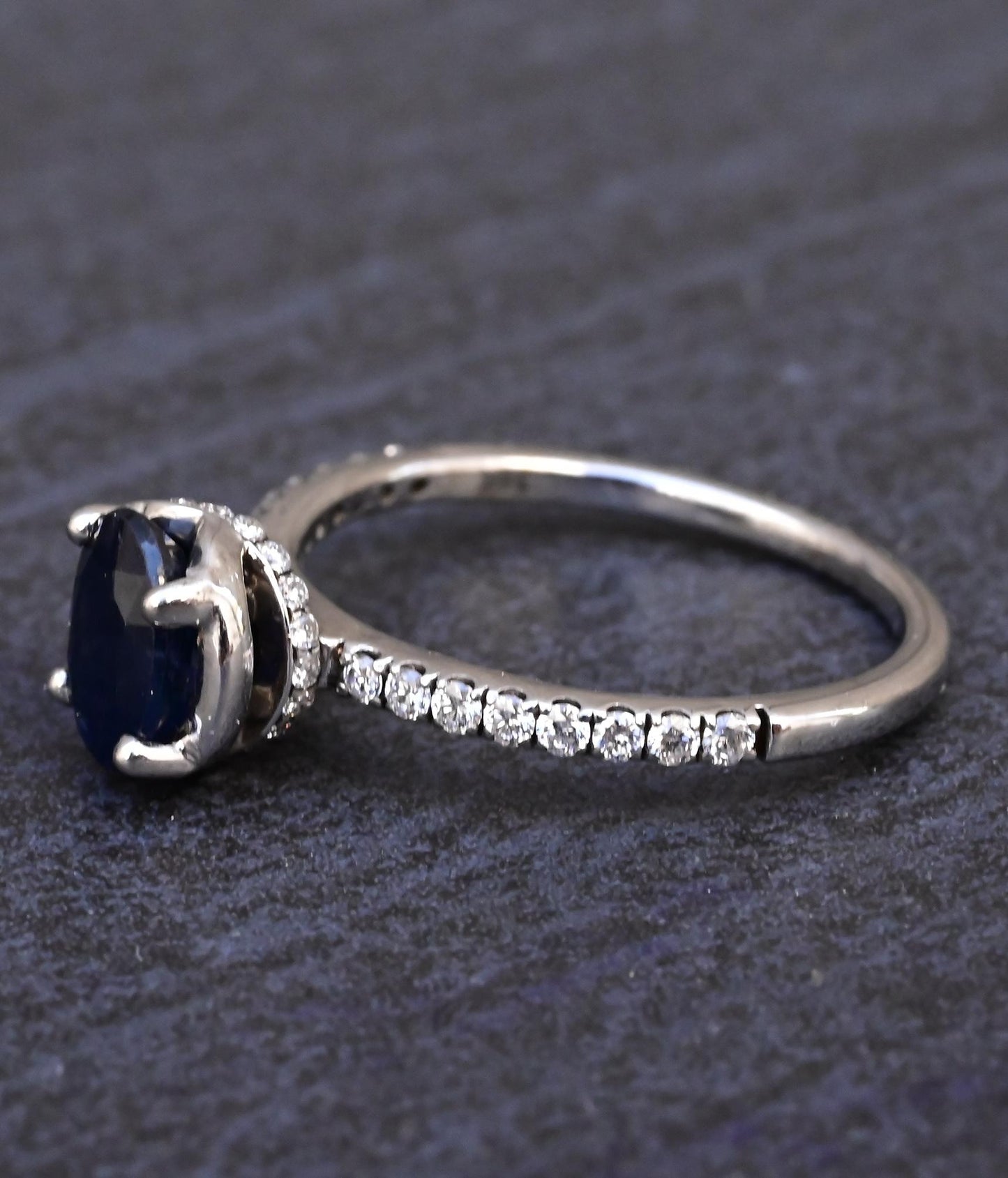Beautiful 14K White Gold Sapphire & Diamond Ring IGI Certified Ring Size 5.