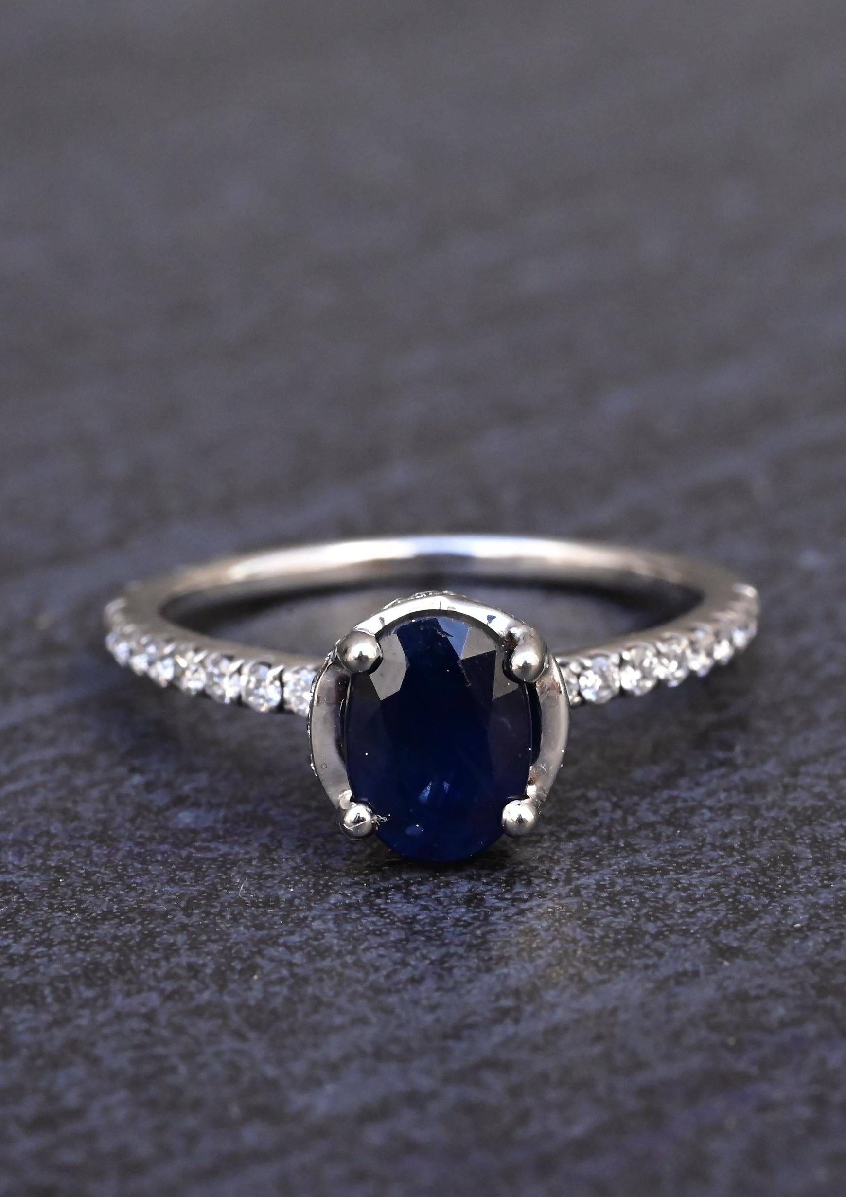 Beautiful 14K White Gold Sapphire & Diamond Ring IGI Certified Ring Size 5.