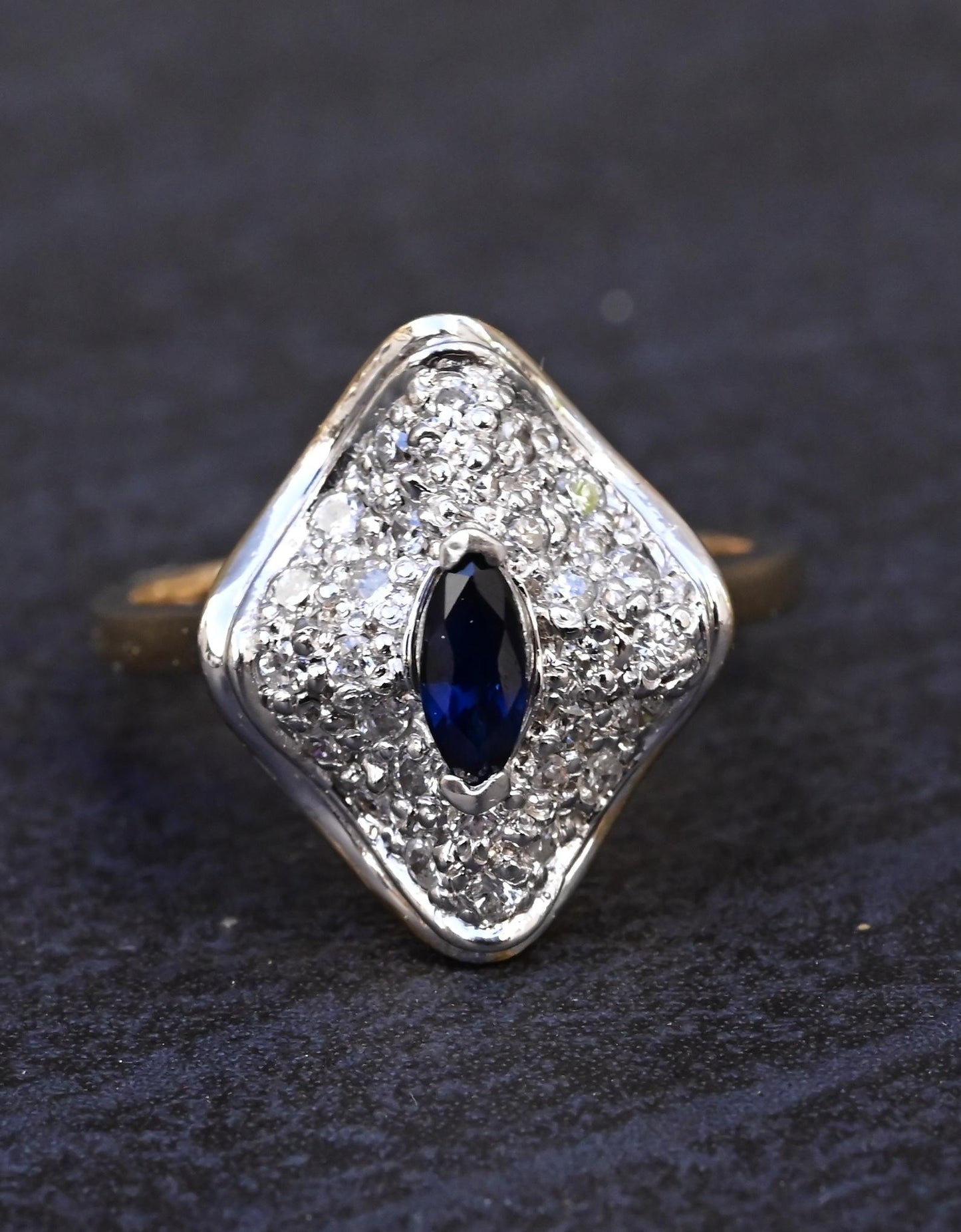 Fabulous 14K Yellow & White Gold Sapphire & Diamond Ring IGI Certified
