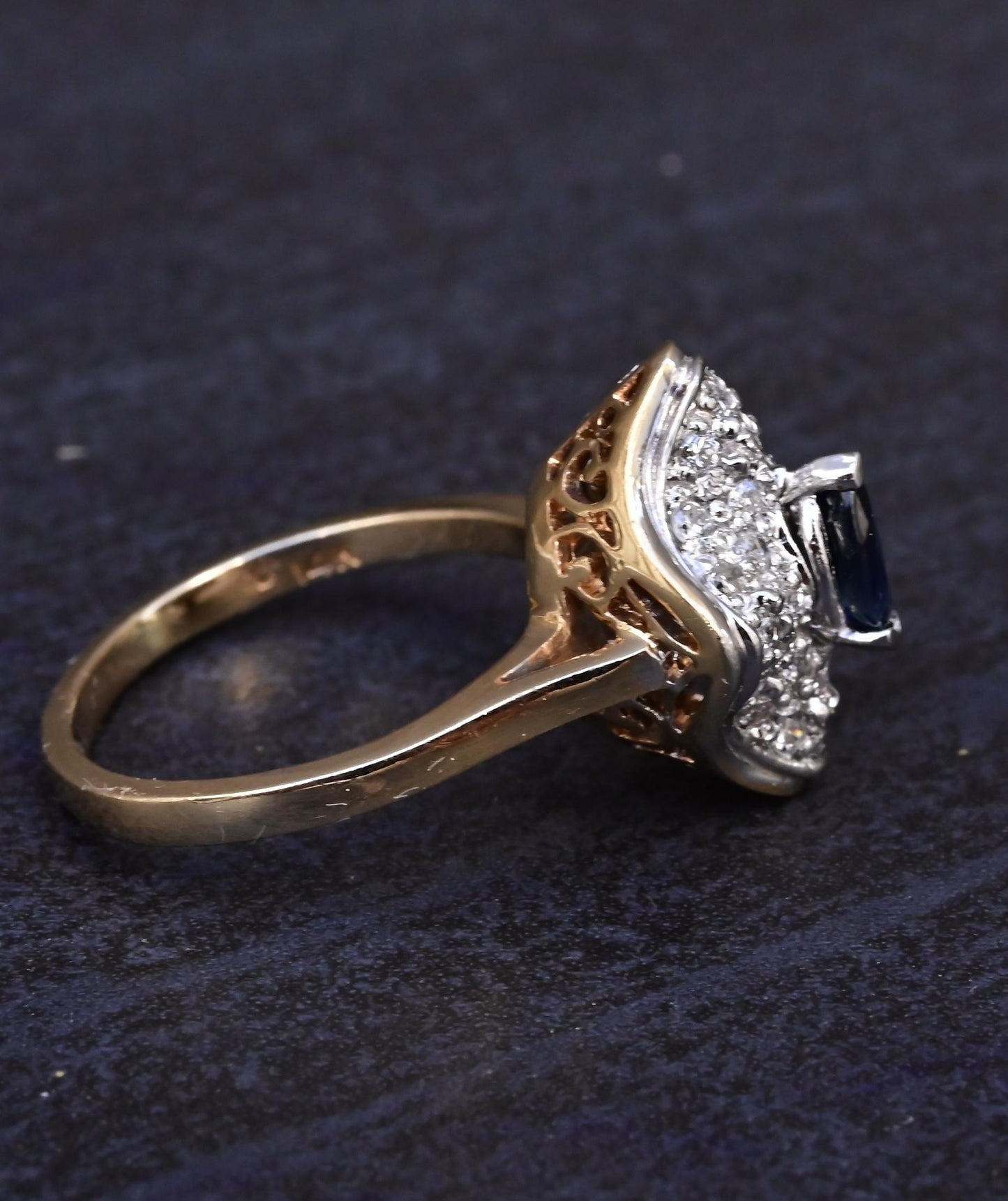 Fabulous 14K Yellow & White Gold Sapphire & Diamond Ring IGI Certified