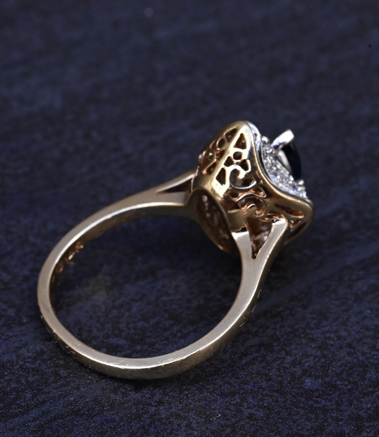 Fabulous 14K Yellow & White Gold Sapphire & Diamond Ring IGI Certified