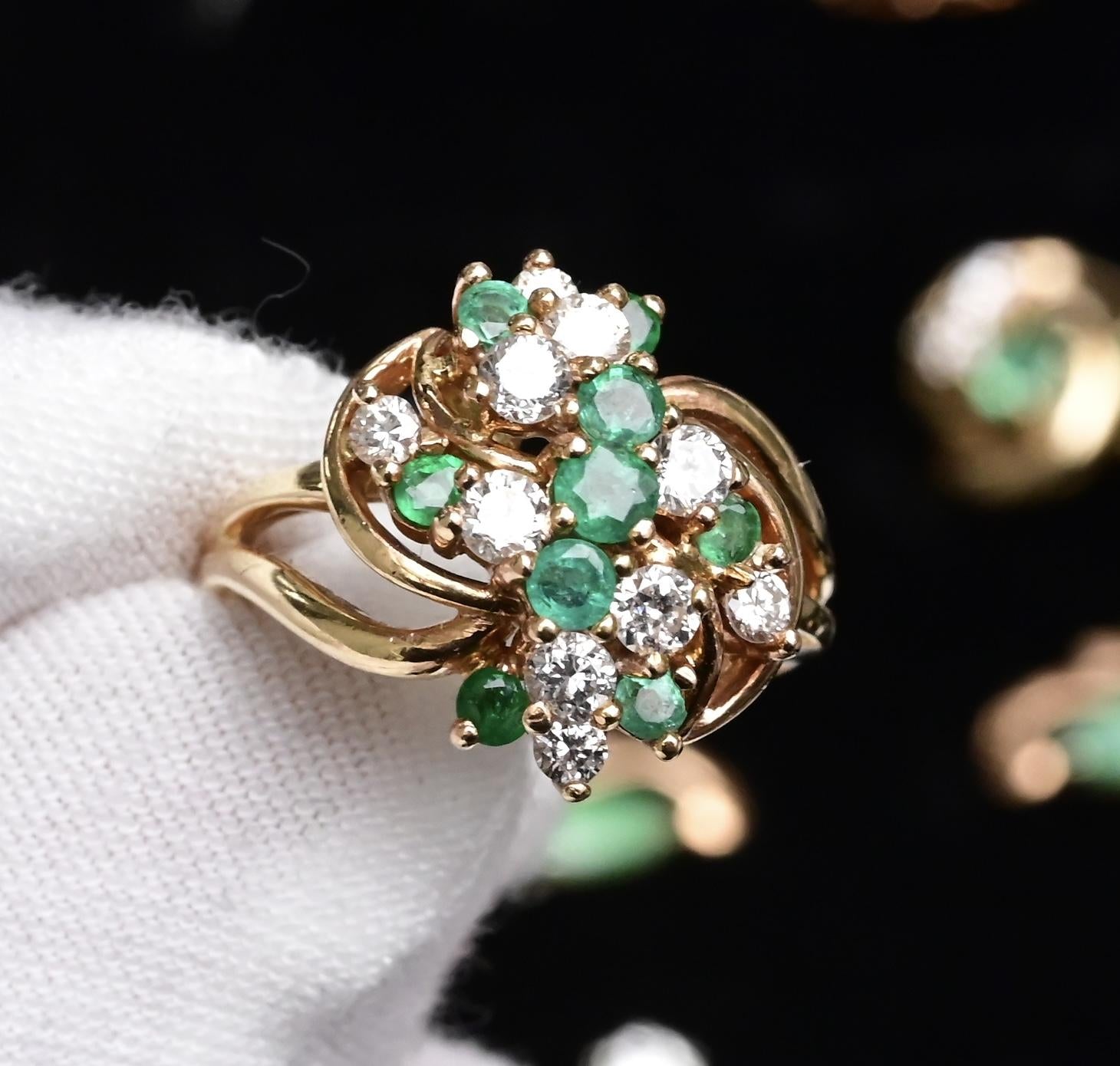 IGI Certified 14K Yellow Gold Emerald & Diamond Cluster Ring Size 4.75