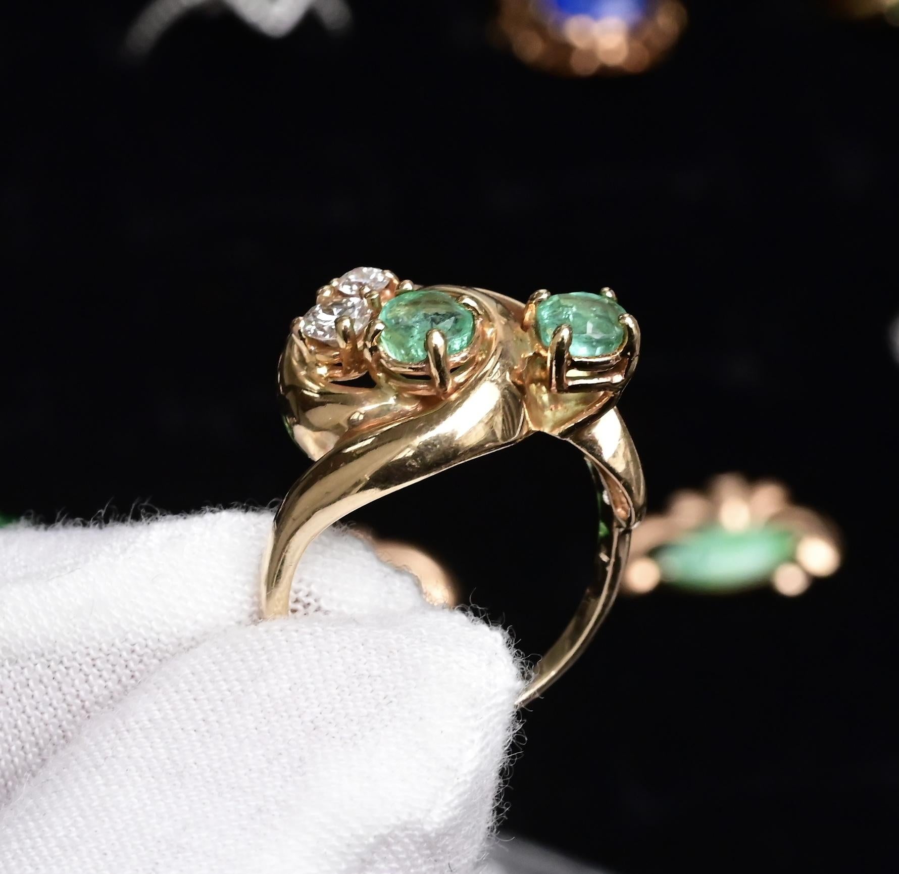IGI Certified 14K Yellow Gold Ring with 0.70ct Natural Emeralds 0.25ct Diamonds