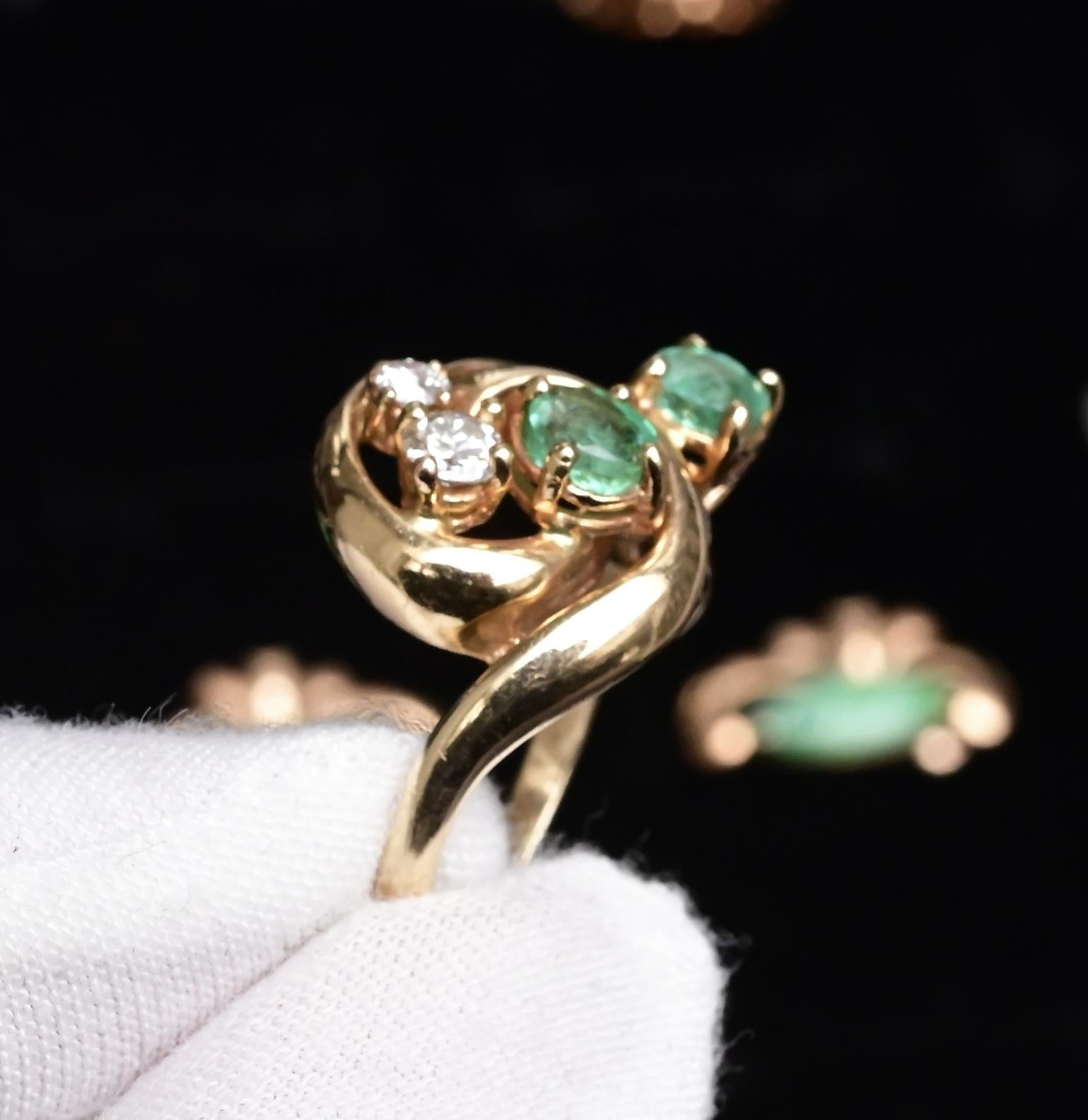 IGI Certified 14K Yellow Gold Ring with 0.70ct Natural Emeralds 0.25ct Diamonds