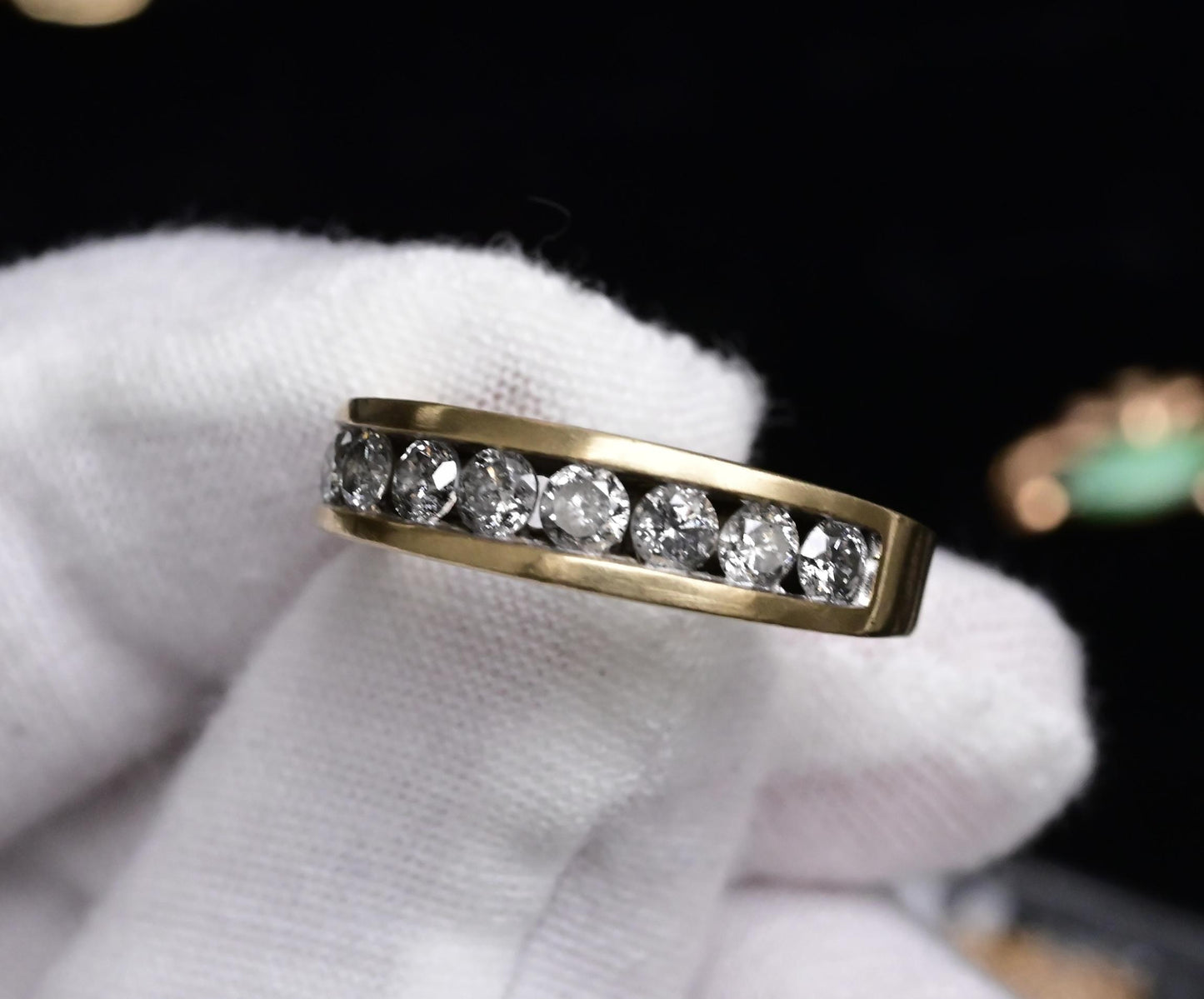 Fabulous 14K Yellow Gold Band With Natural Diamonds .90 Carats IGI Certified
