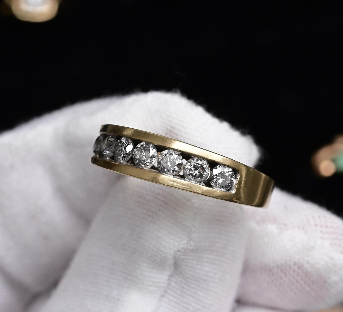 Fabulous 14K Yellow Gold Band With Natural Diamonds .90 Carats IGI Certified