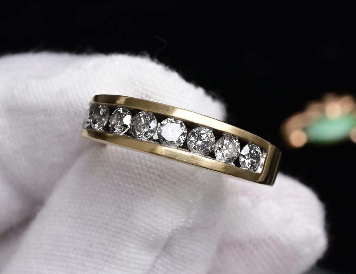 Fabulous 14K Yellow Gold Band With Natural Diamonds .90 Carats IGI Certified