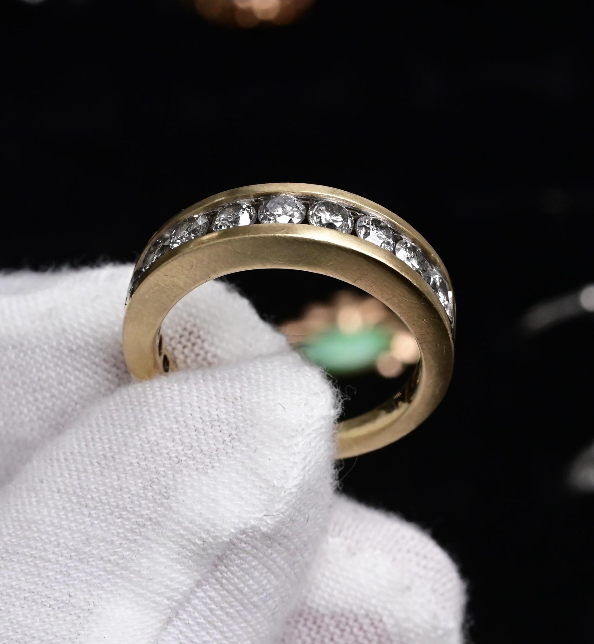 Fabulous 14K Yellow Gold Band With Natural Diamonds .90 Carats IGI Certified