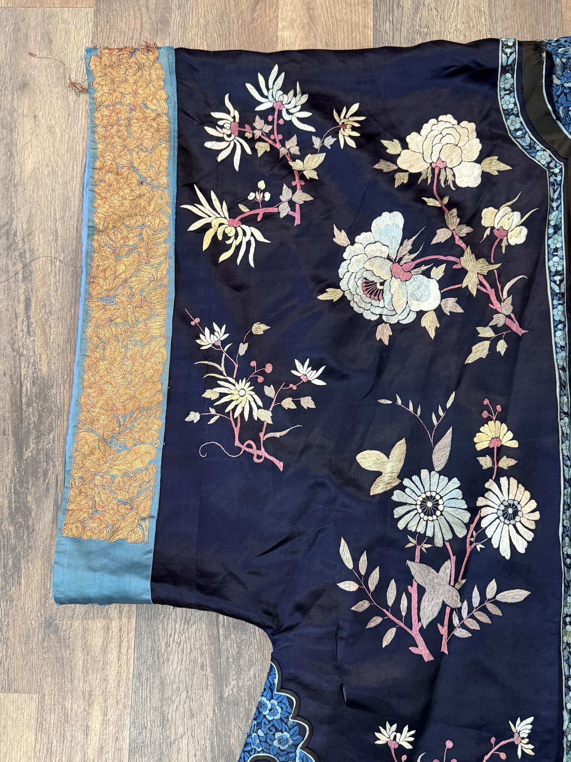 Late Qing Dynasty Silk Satin Robe with Couching and Satin Stitch Embroidery
