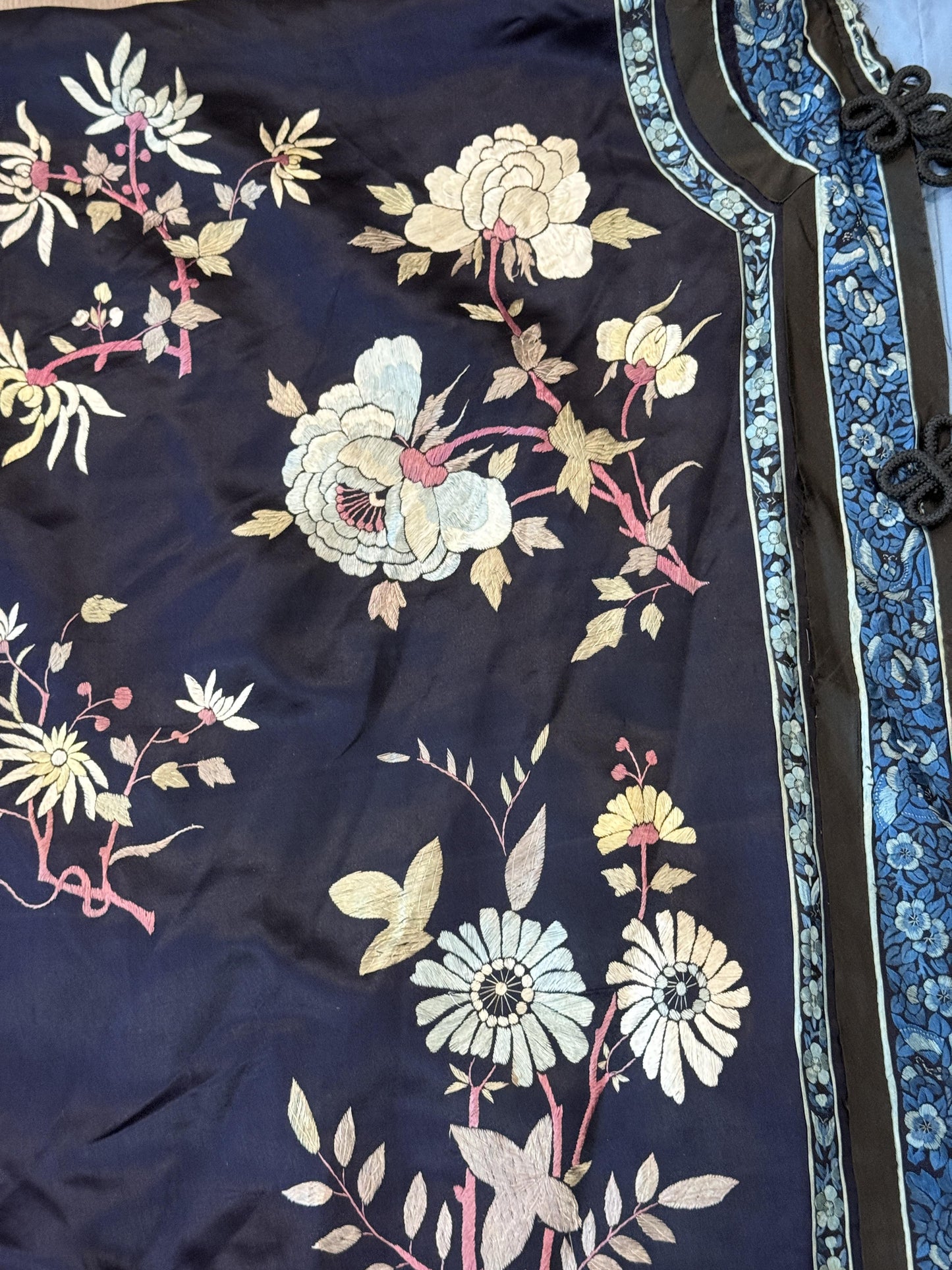 Late Qing Dynasty Silk Satin Robe with Couching and Satin Stitch Embroidery