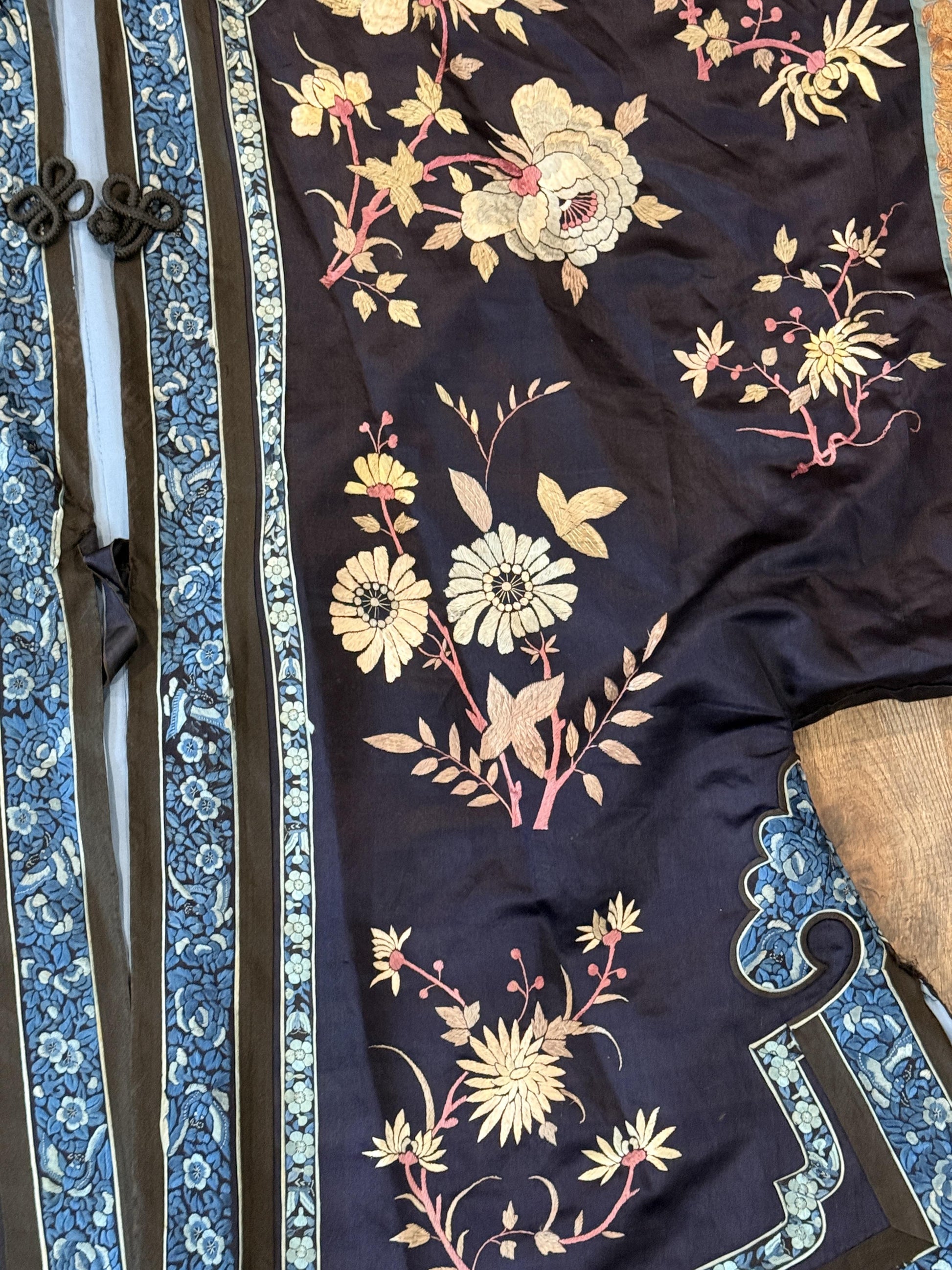 Late Qing Dynasty Silk Satin Robe with Couching and Satin Stitch Embroidery