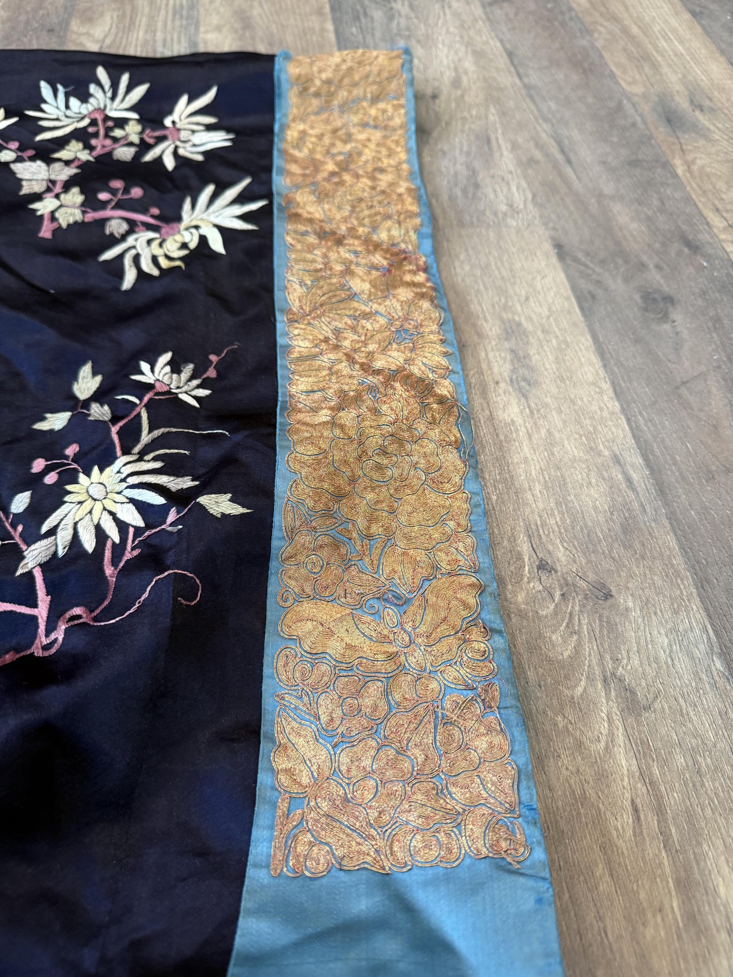 Late Qing Dynasty Silk Satin Robe with Couching and Satin Stitch Embroidery