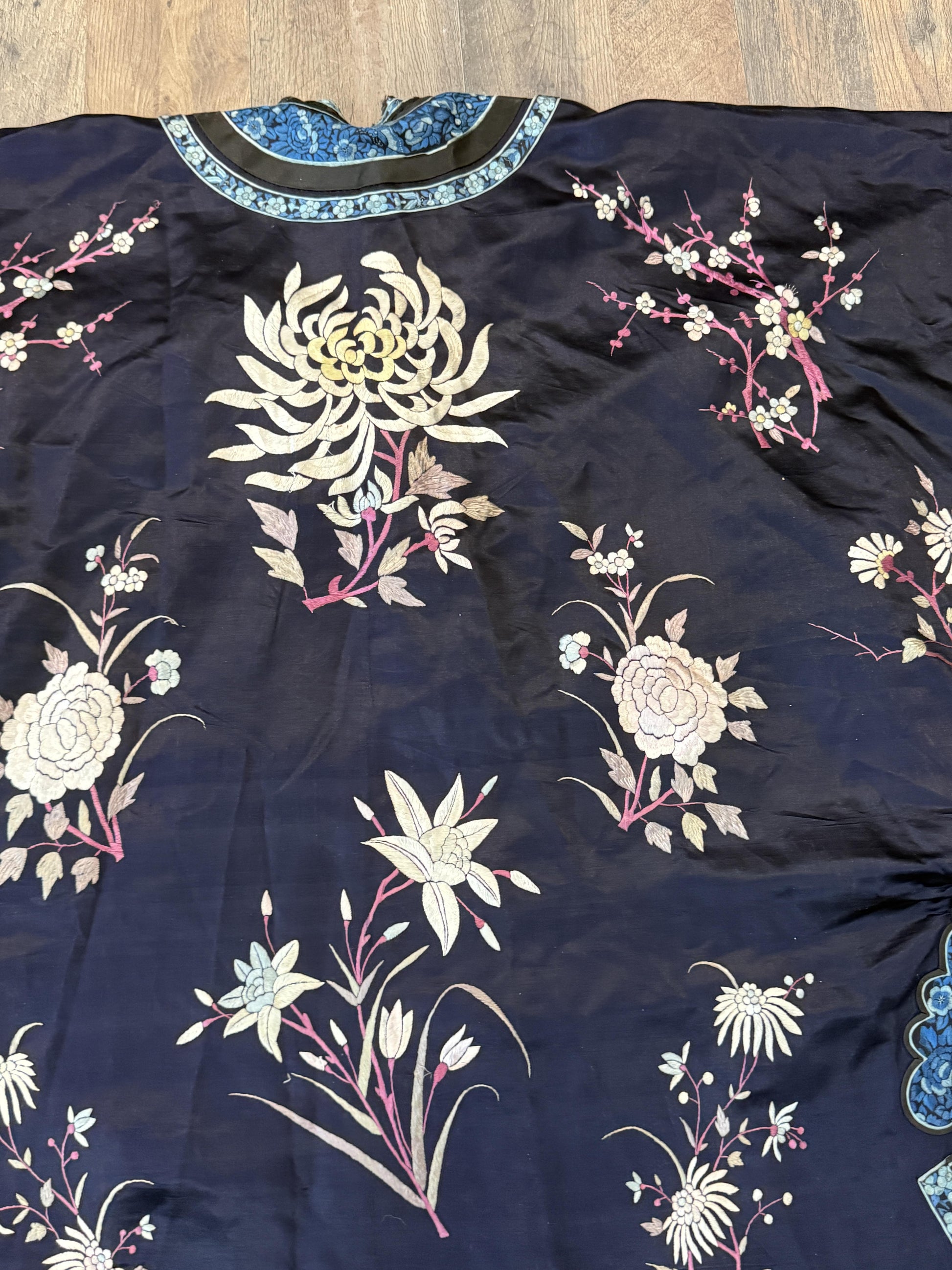 Late Qing Dynasty Silk Satin Robe with Couching and Satin Stitch Embroidery