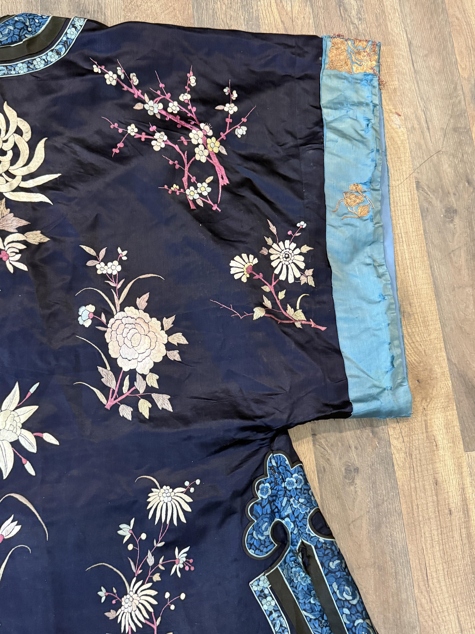 Late Qing Dynasty Silk Satin Robe with Couching and Satin Stitch Embroidery