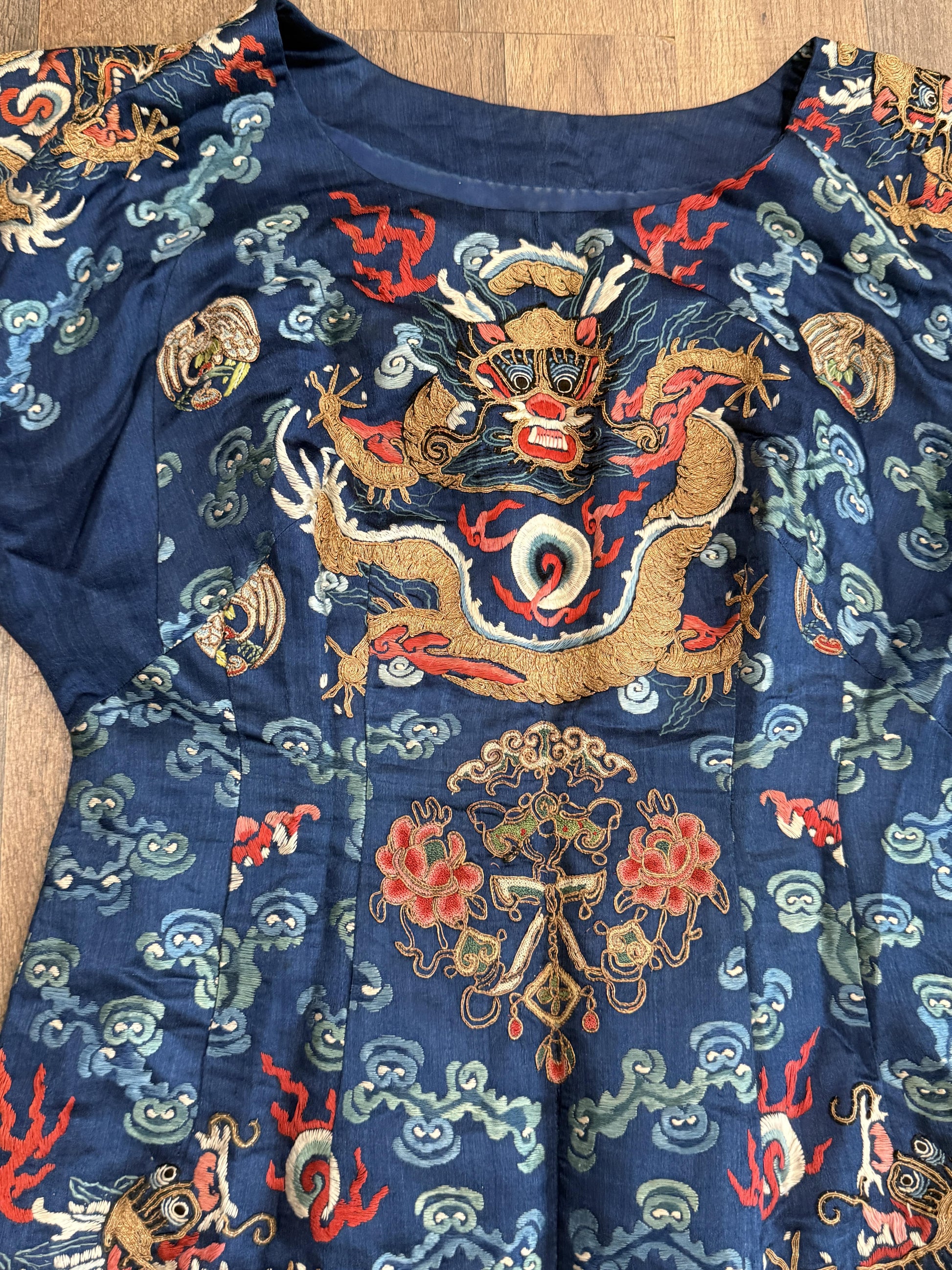 Late Qing Dynasty Embroidered Silk Dragon Robe