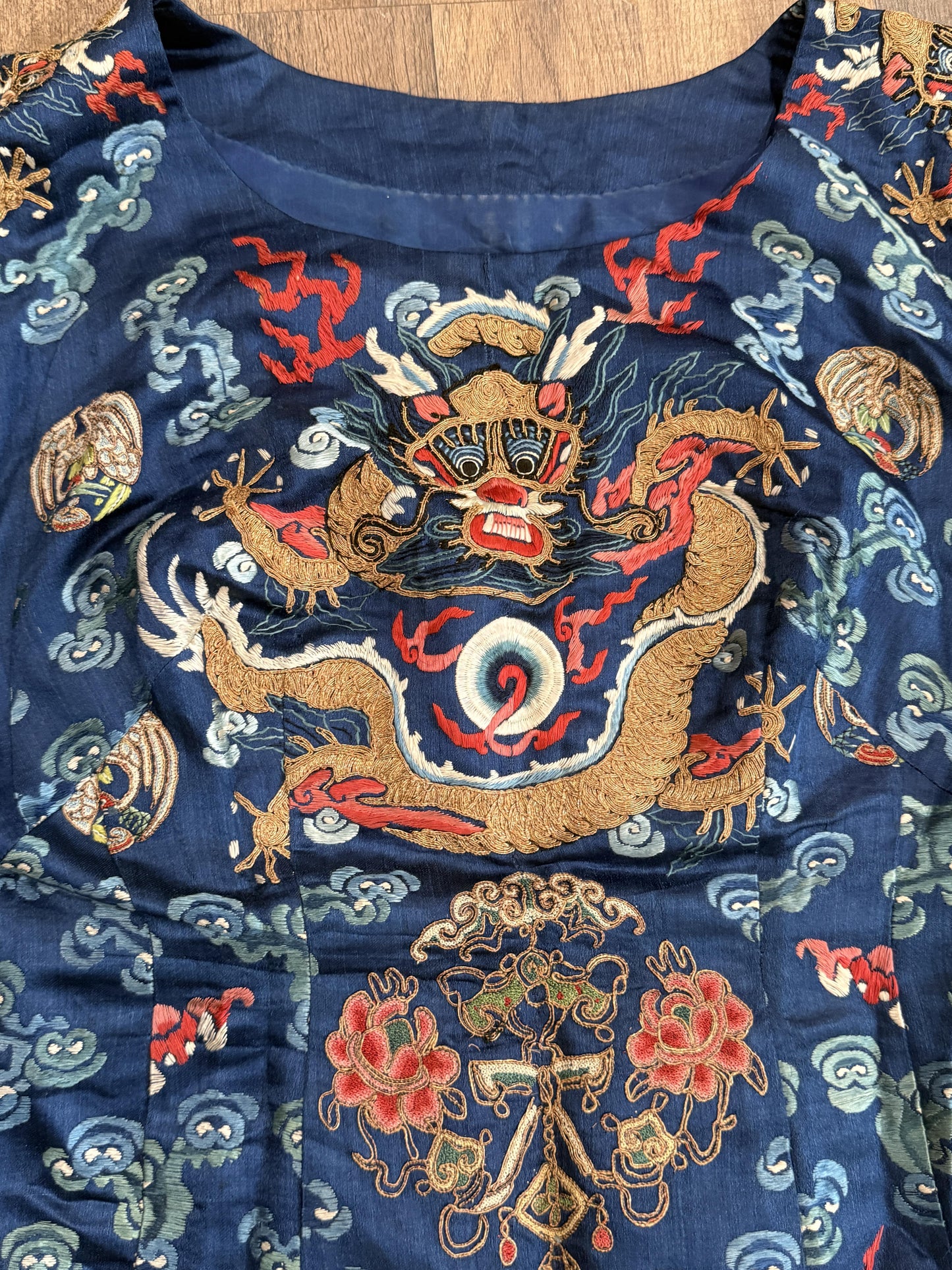 Late Qing Dynasty Embroidered Silk Dragon Robe