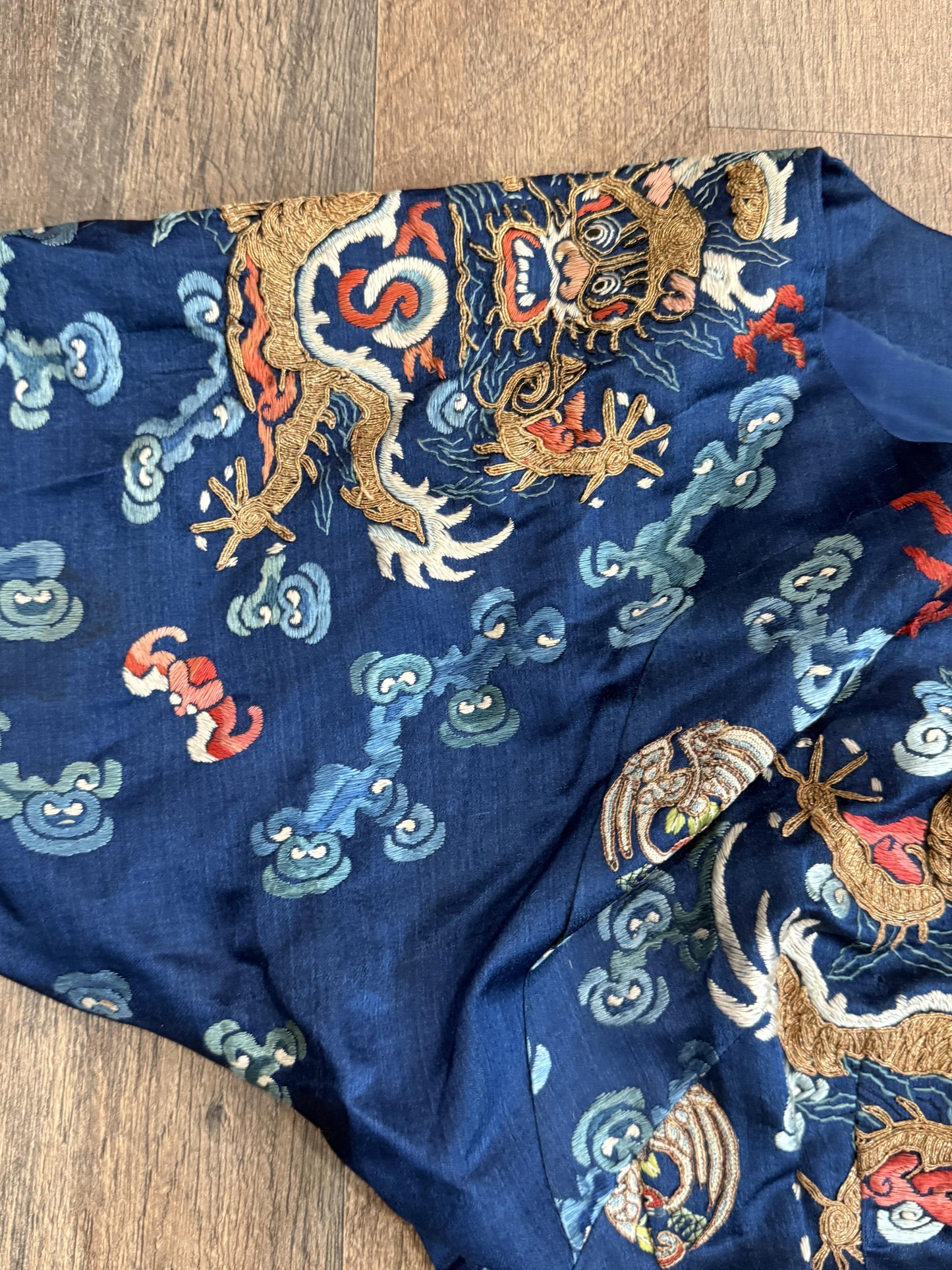 Late Qing Dynasty Embroidered Silk Dragon Robe