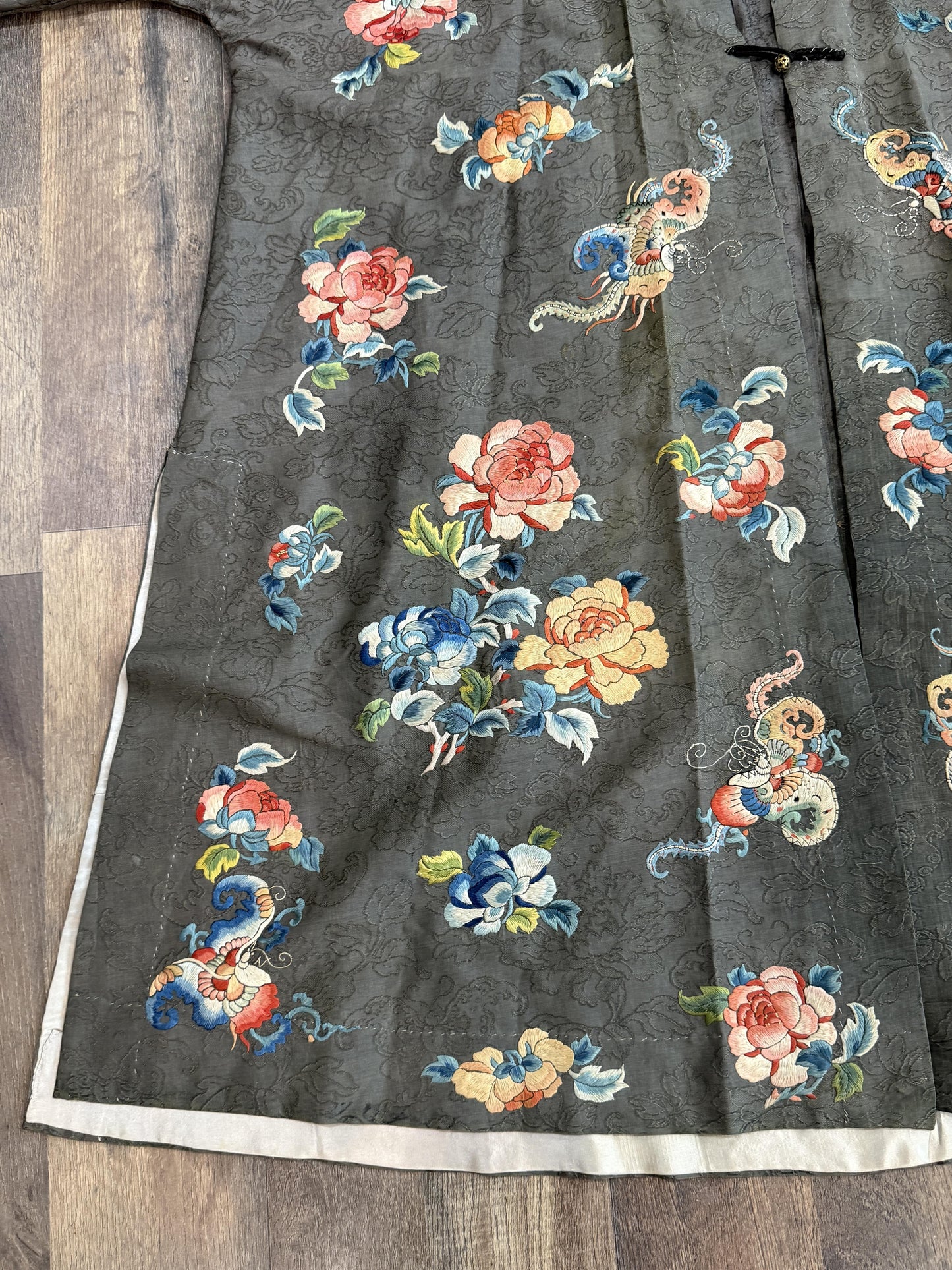 Late Qing Dynasty Silk Satin Robe with "Forbidden Stitch" and Narrative Roundels