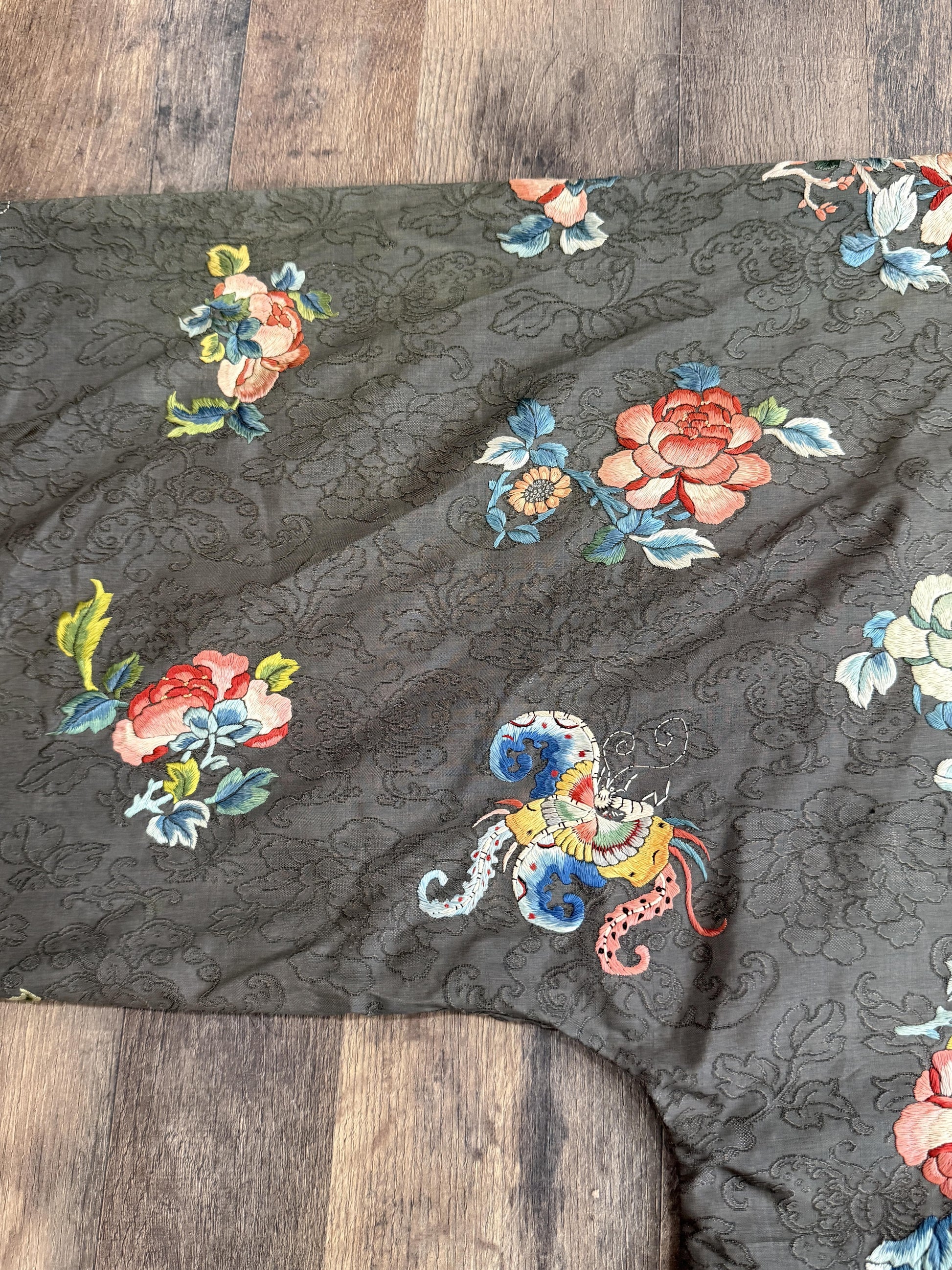 Late Qing Dynasty Silk Satin Robe with "Forbidden Stitch" and Narrative Roundels
