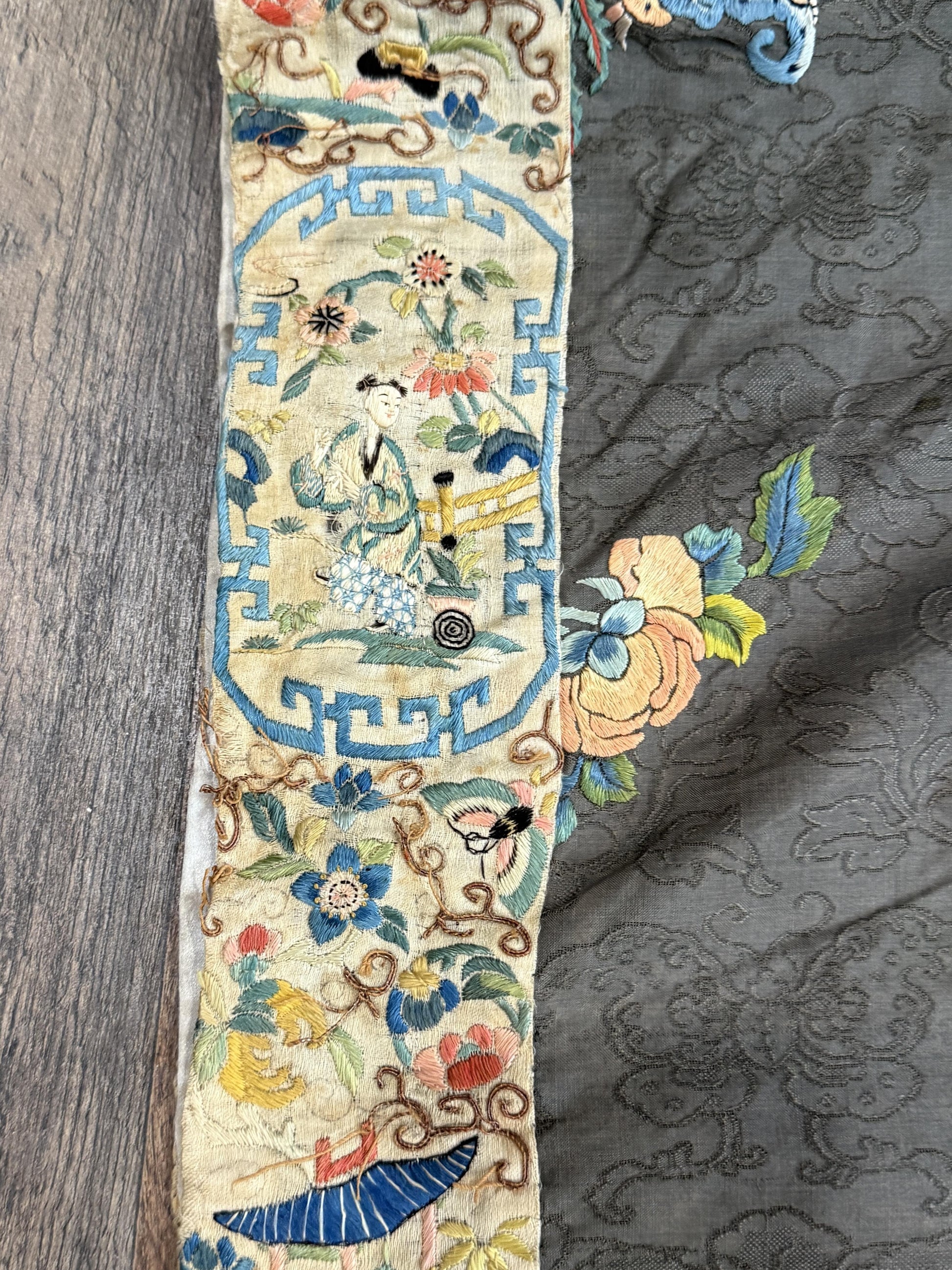 Late Qing Dynasty Silk Satin Robe with "Forbidden Stitch" and Narrative Roundels