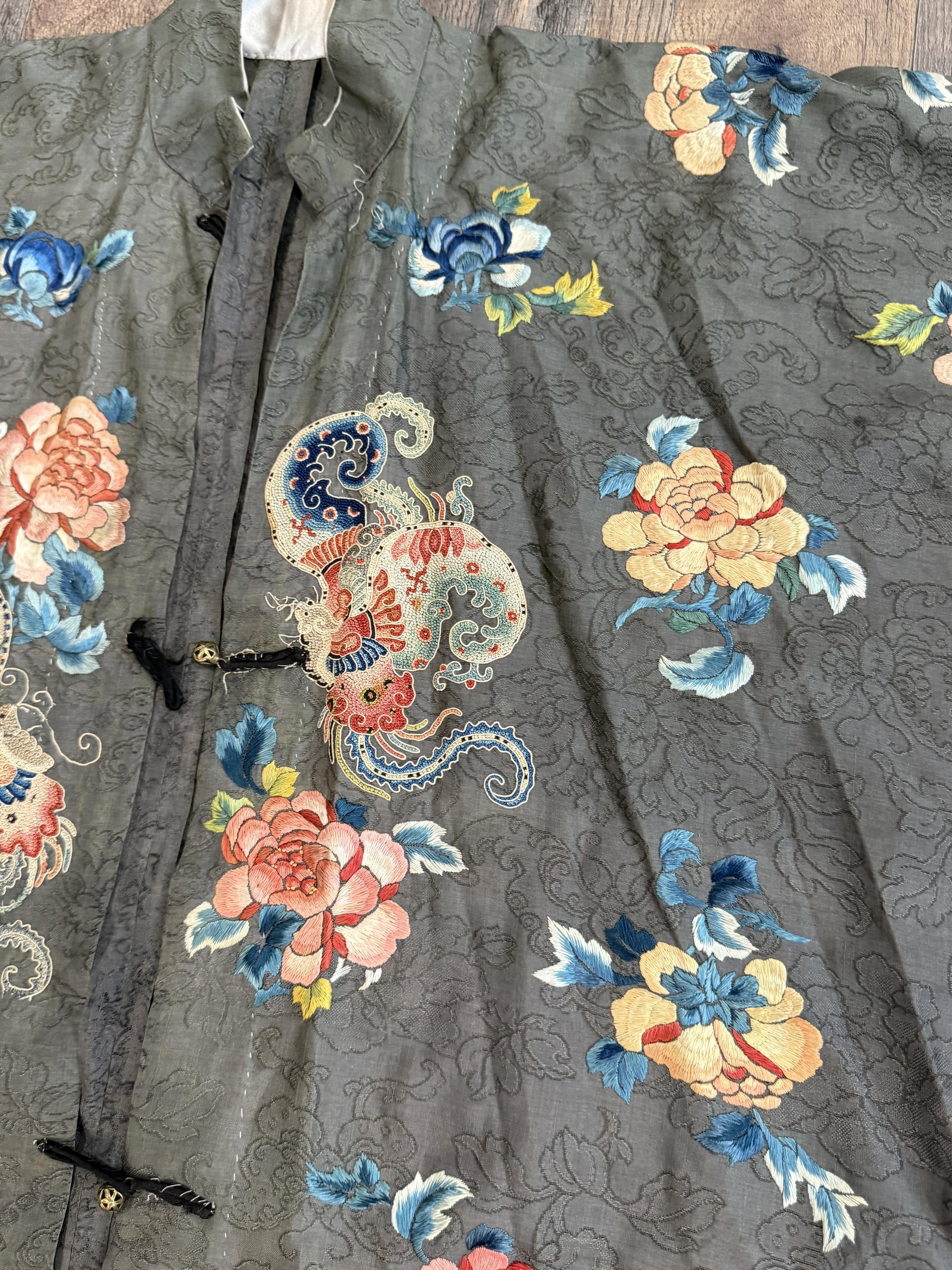 Late Qing Dynasty Silk Satin Robe with "Forbidden Stitch" and Narrative Roundels