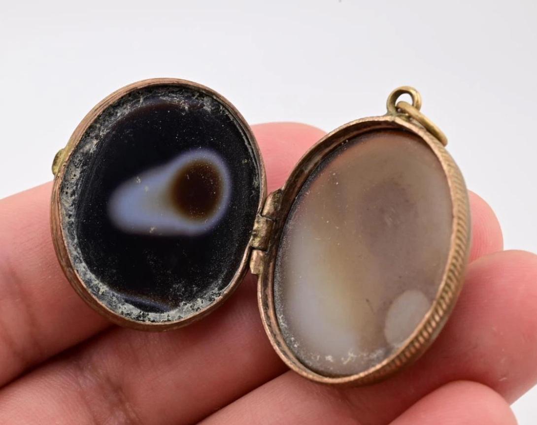 Gorgeous Victorian Period Agate Bullseye Locket